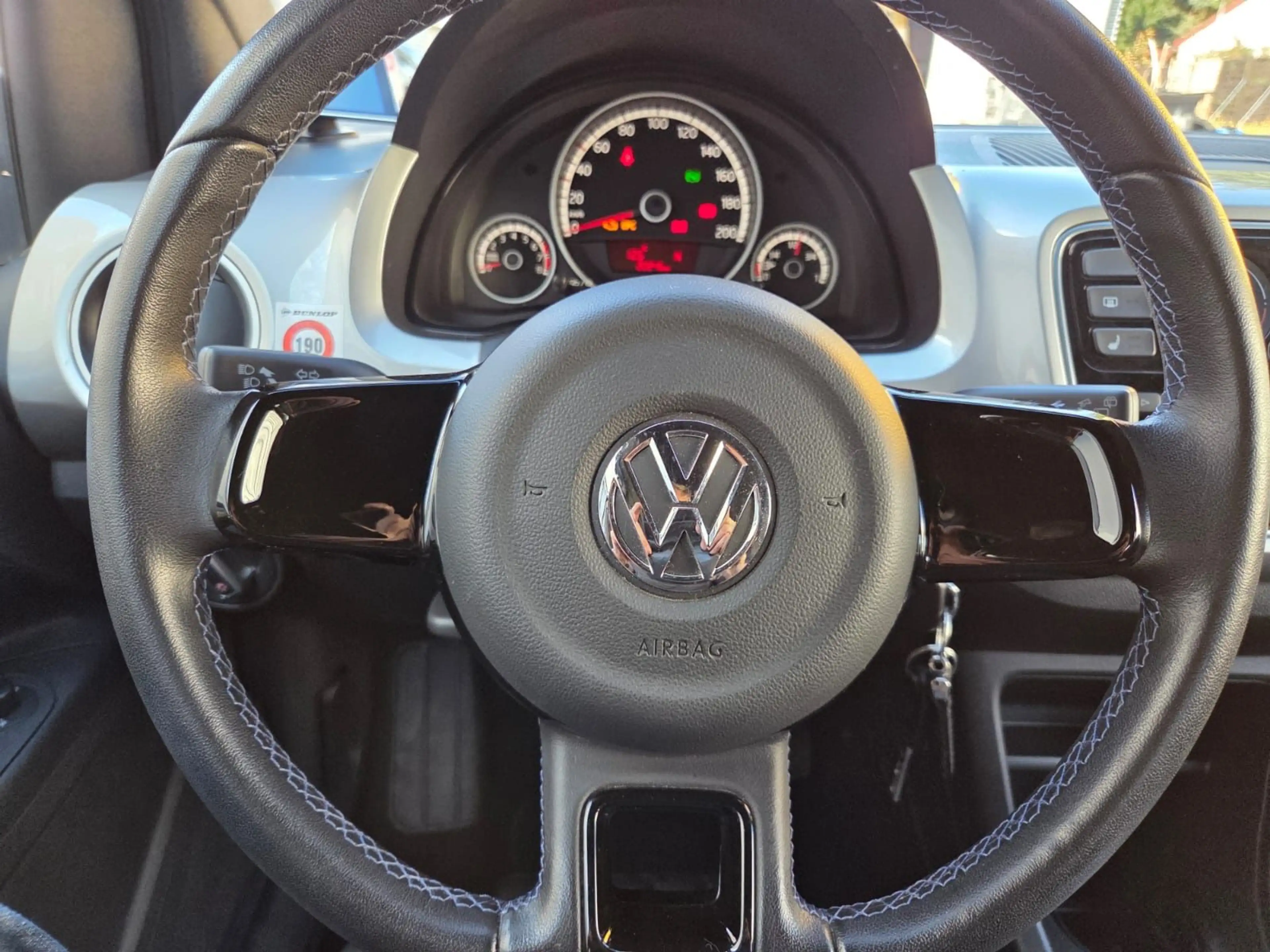 Volkswagen up! "club",  4-trg., nur 20Tkm,  75 PS, TüV NEU — photo 14