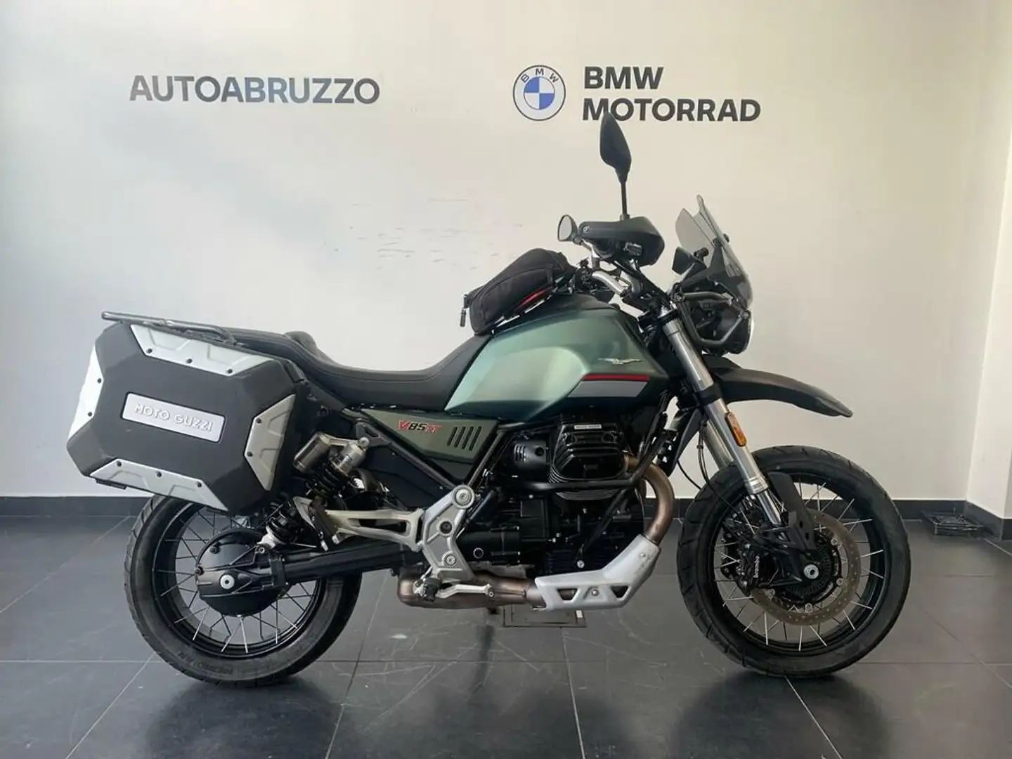 Moto Guzzi Abs my21 - 1