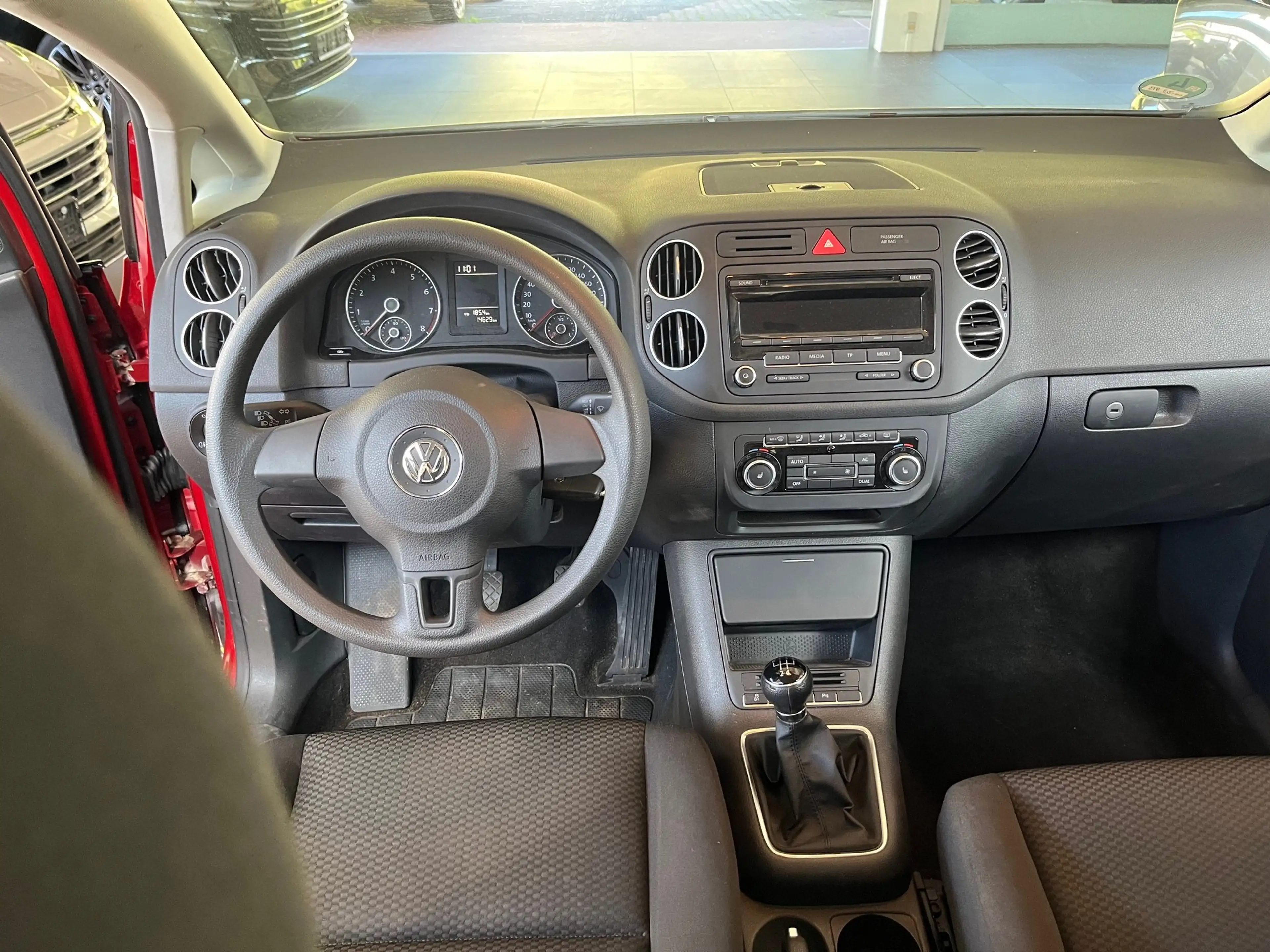 Volkswagen Golf Plus Trendline — photo 10