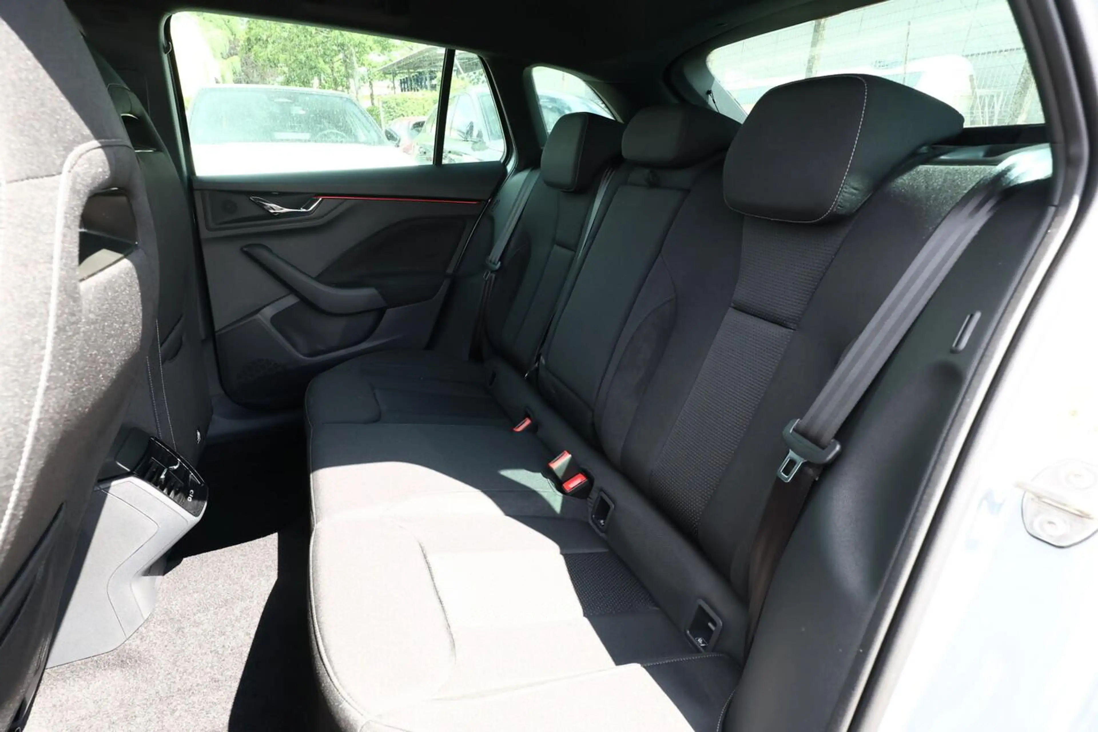 Skoda Scala Selection DSG Dynamic ACC SideA Kam Kessy SHZ S... — photo 10
