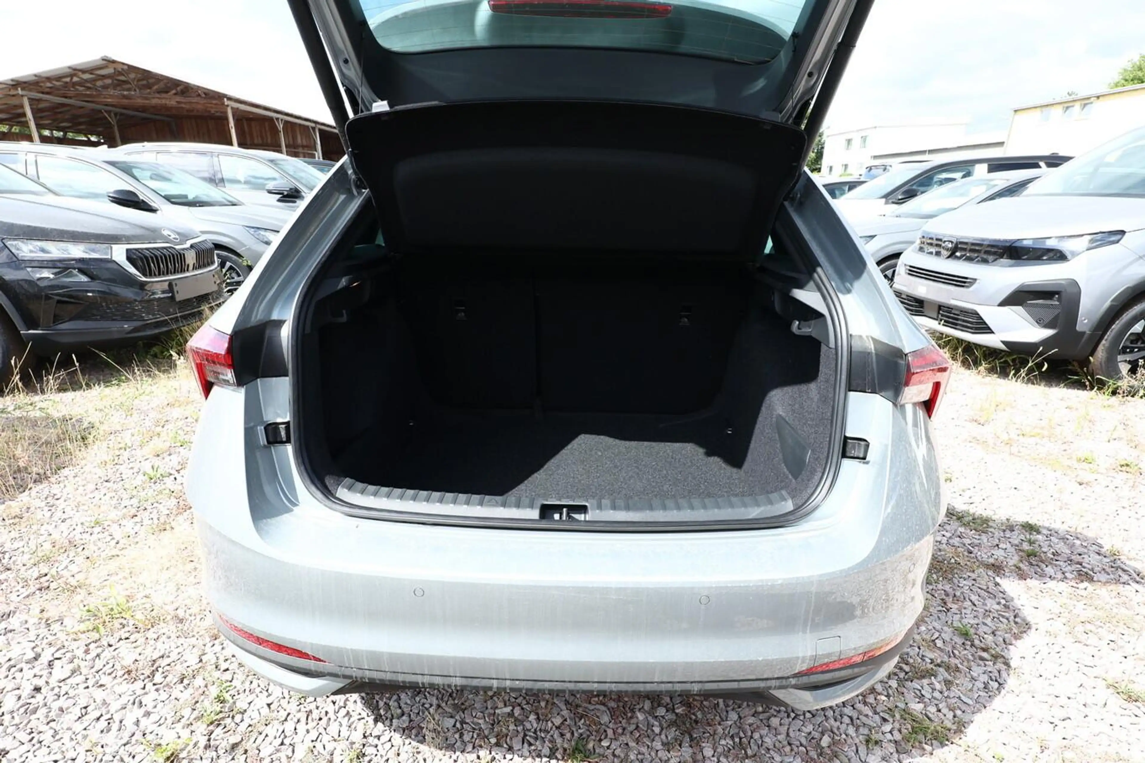 Skoda Scala Selection DSG Dynamic ACC SideA Kam Kessy SHZ S... — photo 11