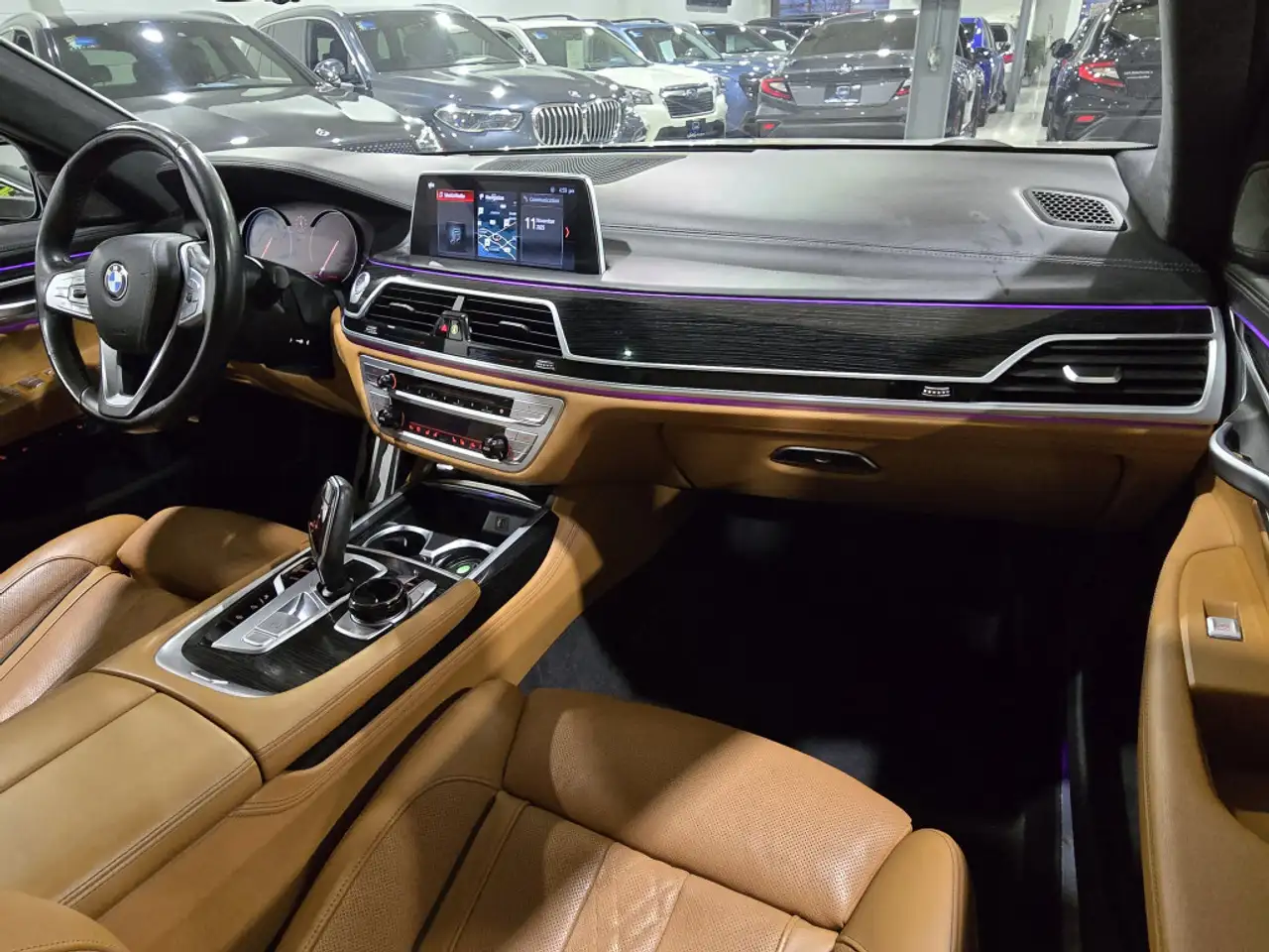 BMW 7 Series снимка BMW 7 Series
