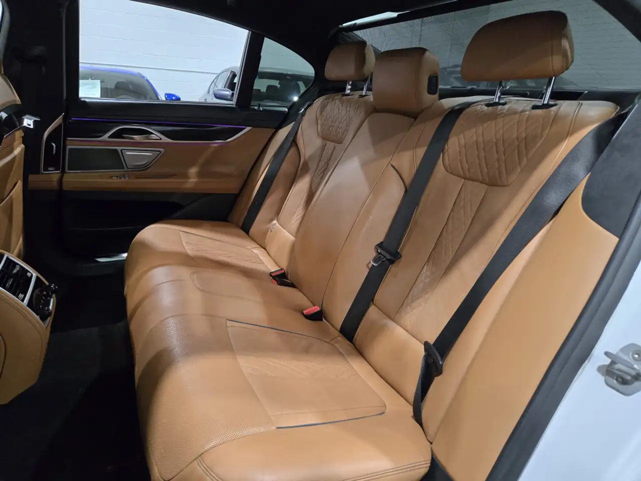 BMW 7 Series снимка BMW 7 Series