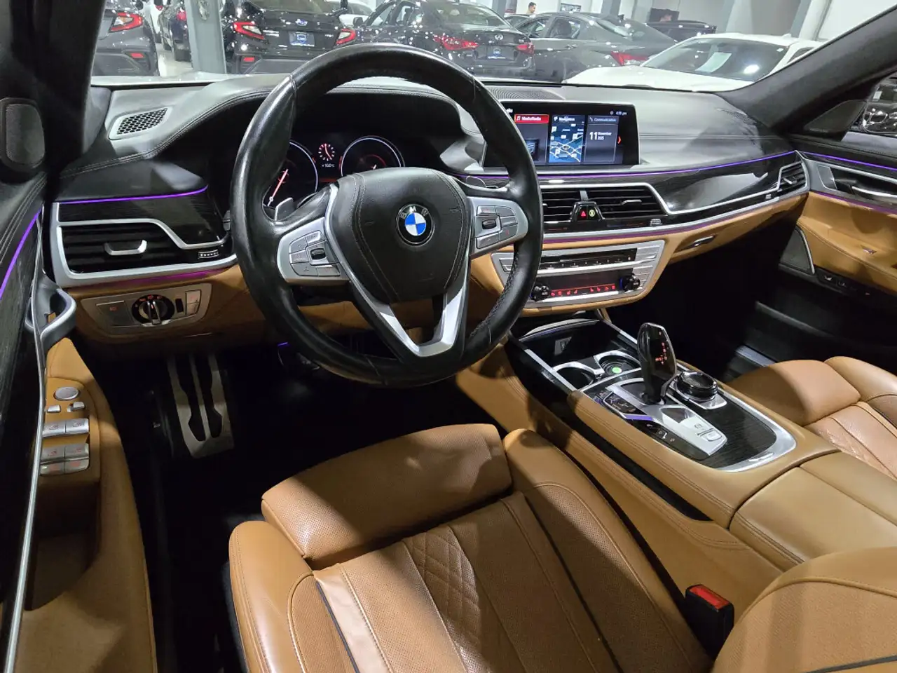 BMW 7 Series снимка BMW 7 Series