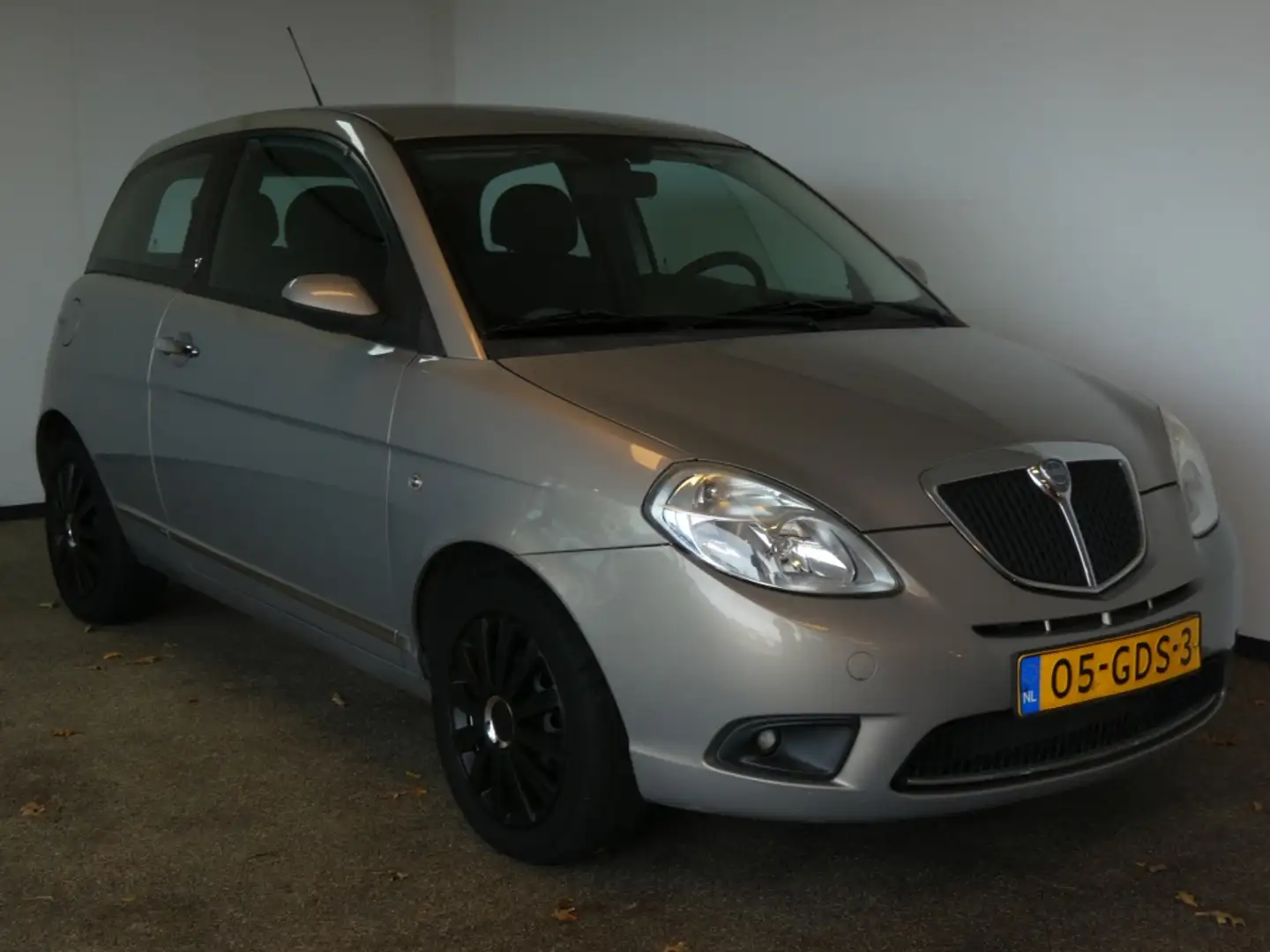 Lancia Ypsilon 1.4 Oro Nwe APK Beige - 2