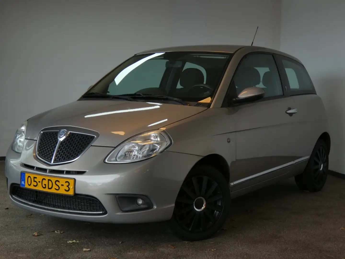 Lancia Ypsilon 1.4 Oro Nwe APK Beige - 1