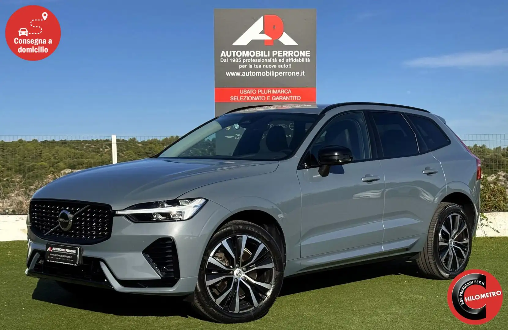 Volvo XC60 B4 (d) 197cv Plus Dark Geartronic N1 Autocarro Grijs - 1