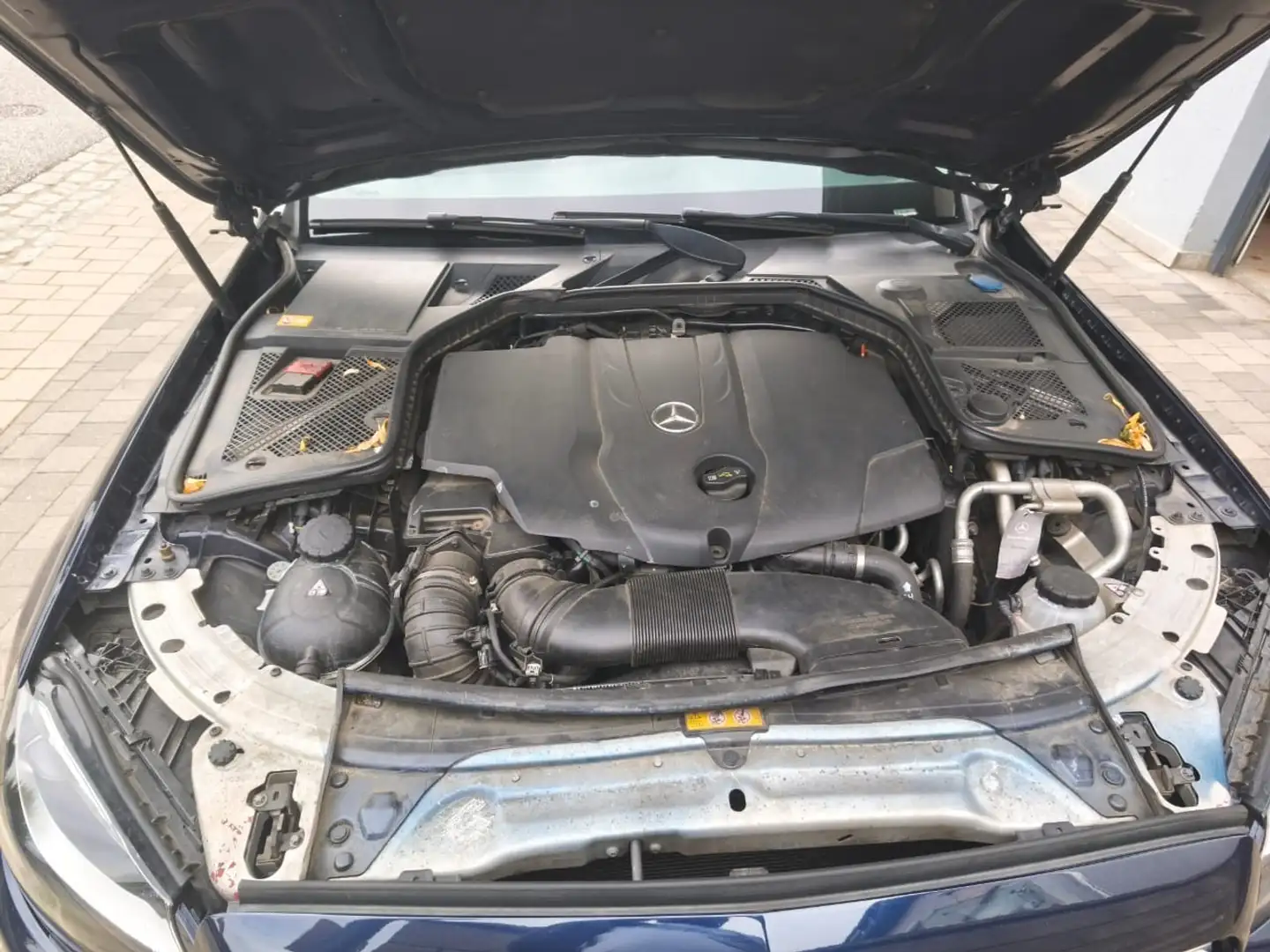Mercedes-Benz CE 220 - 2
