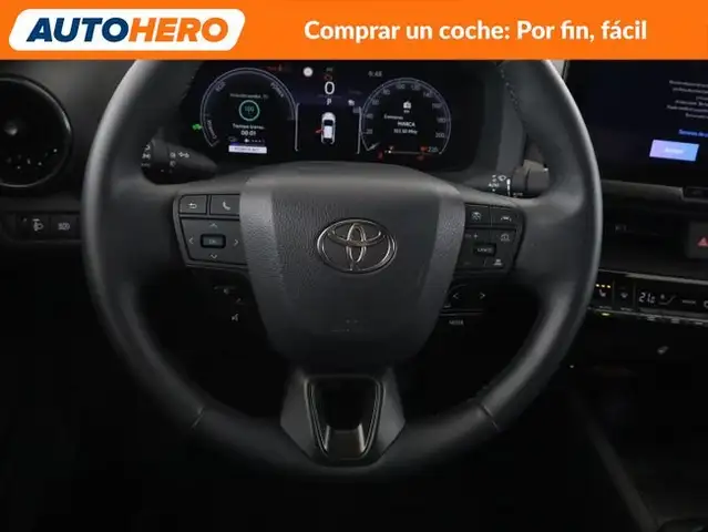 Toyota C-HR view 23