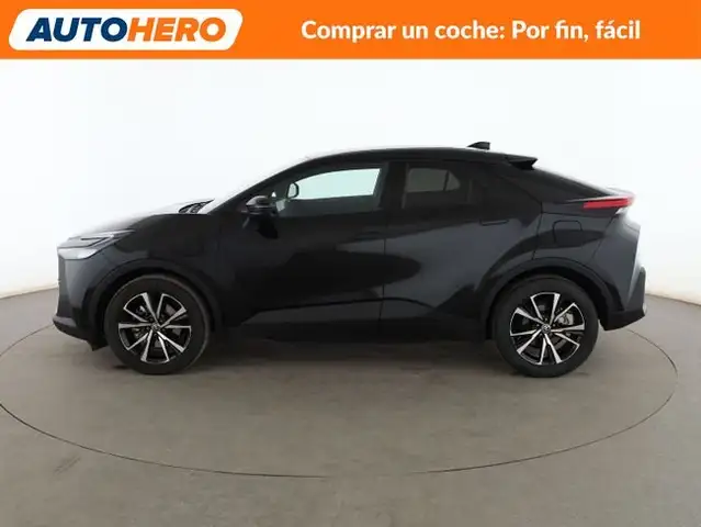 Toyota C-HR view 3