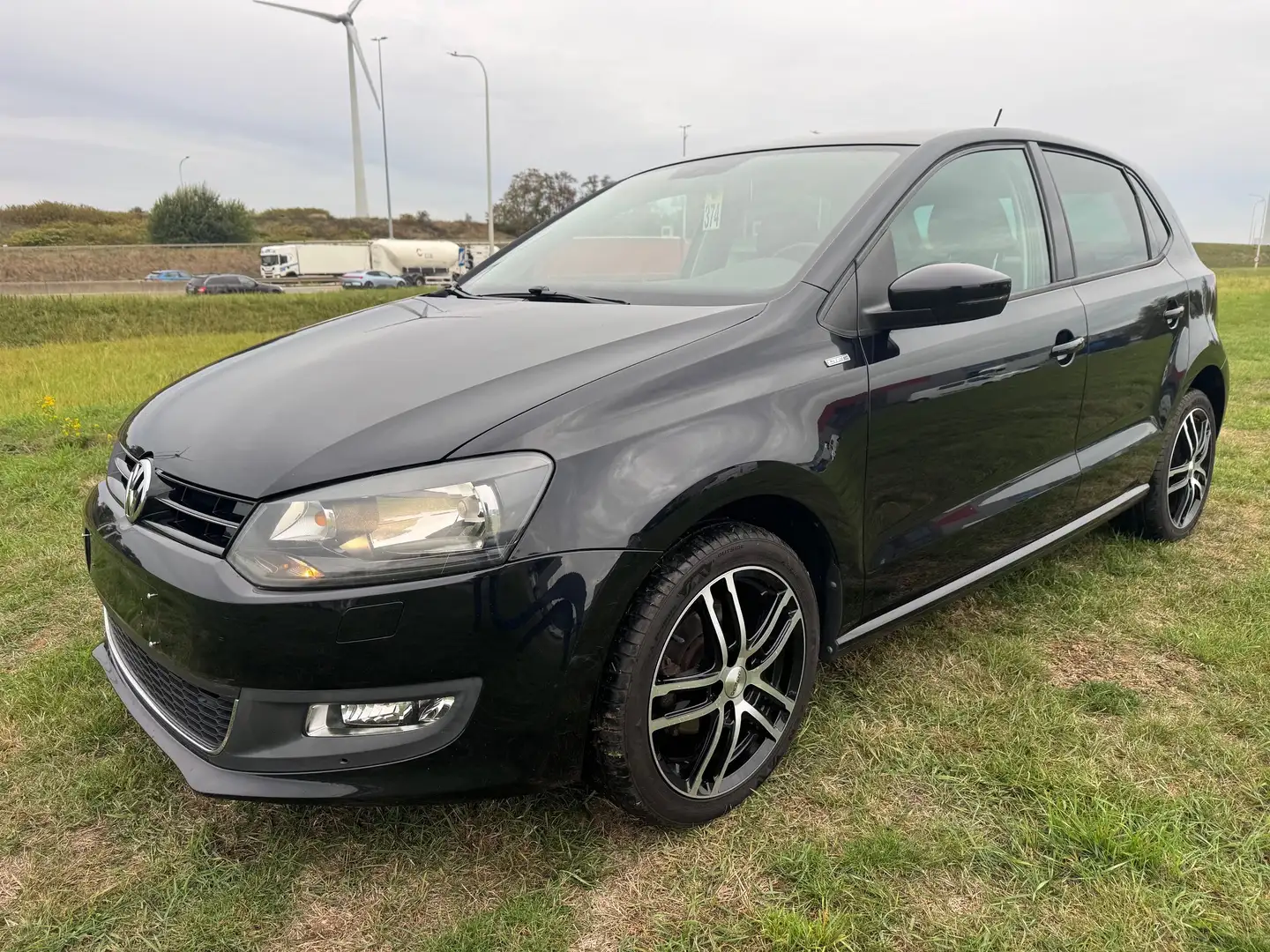 Volkswagen Polo Polo 1.2 TSI Life / Garantie 12m. Zwart - 1