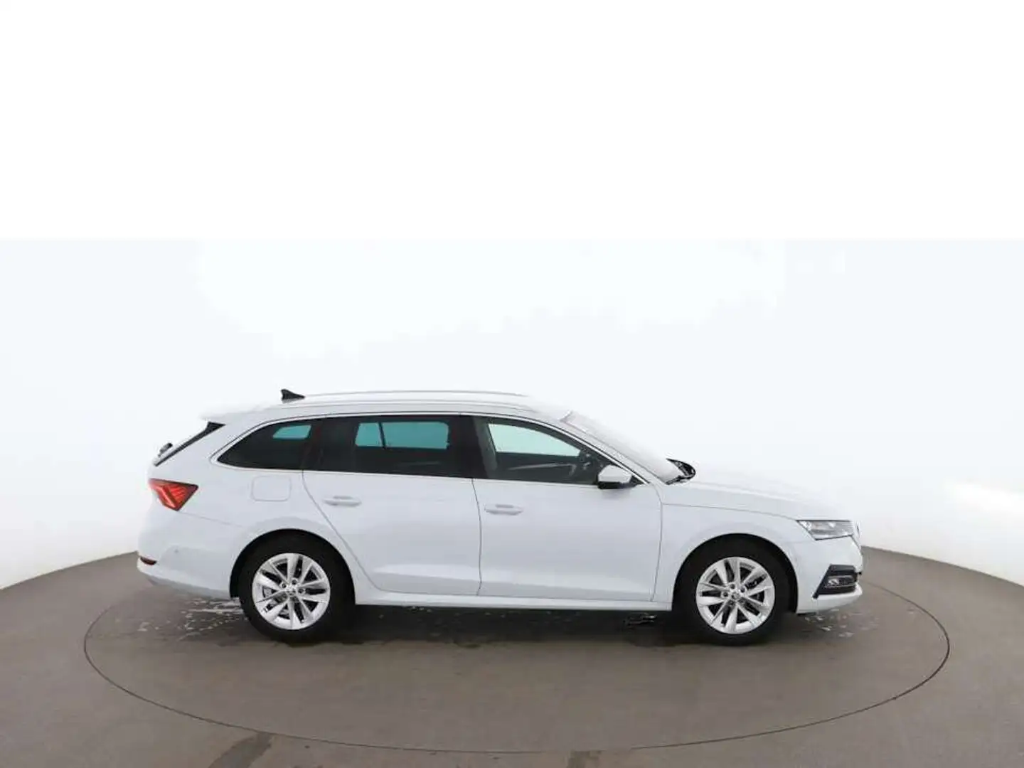 Skoda Octavia Combi 1.5 TGI G-TEC Style Aut MATRIX AHK Weiß - 2