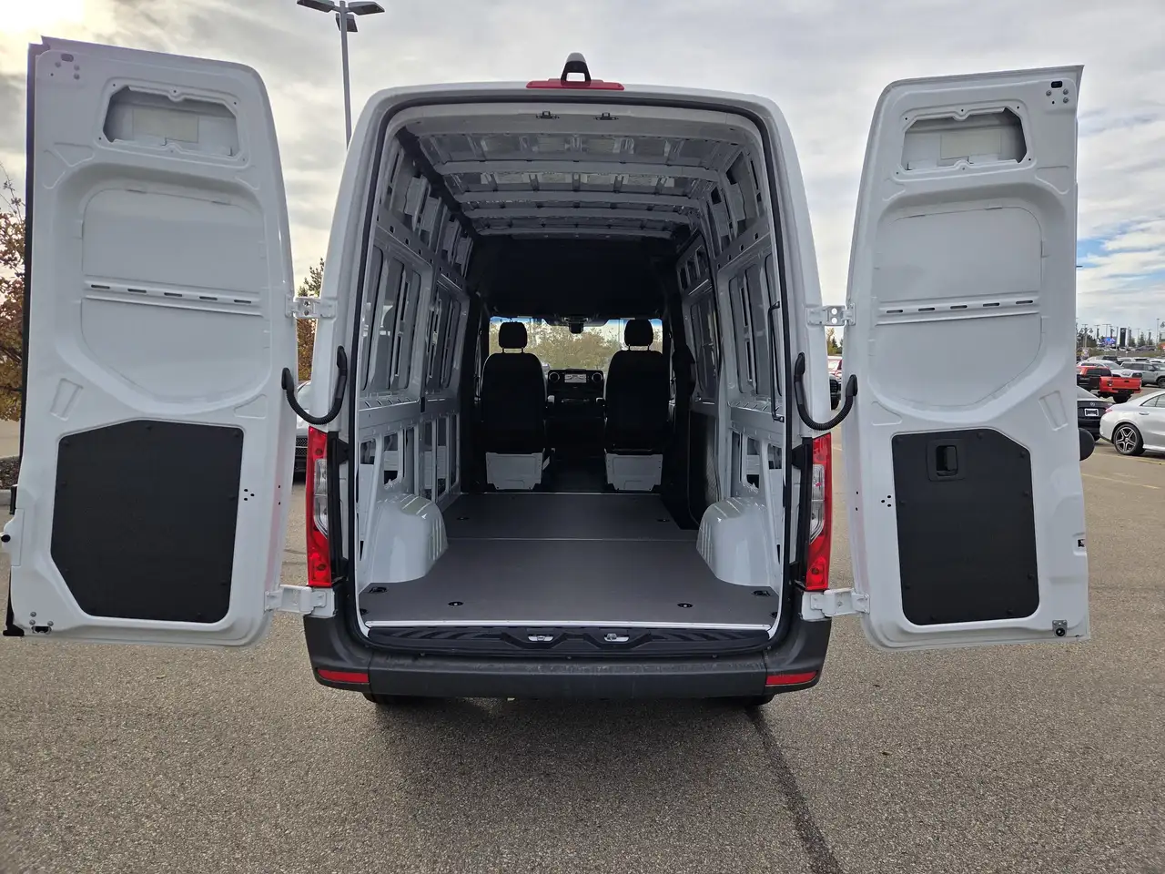 Mercedes-Benz Sprinter снимка Mercedes-Benz Sprinter