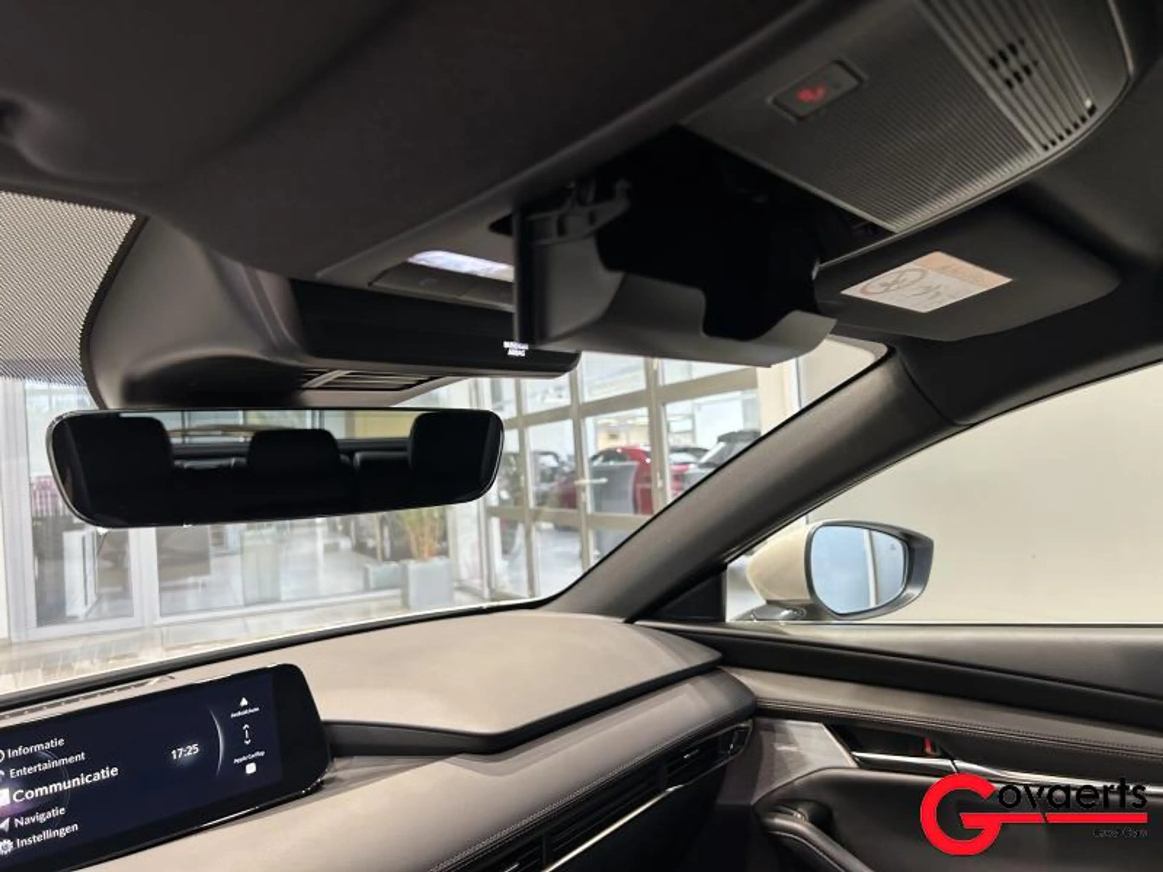 Mazda 3 e-Skyactiv G 140PK 6AT Takumi — photo 10