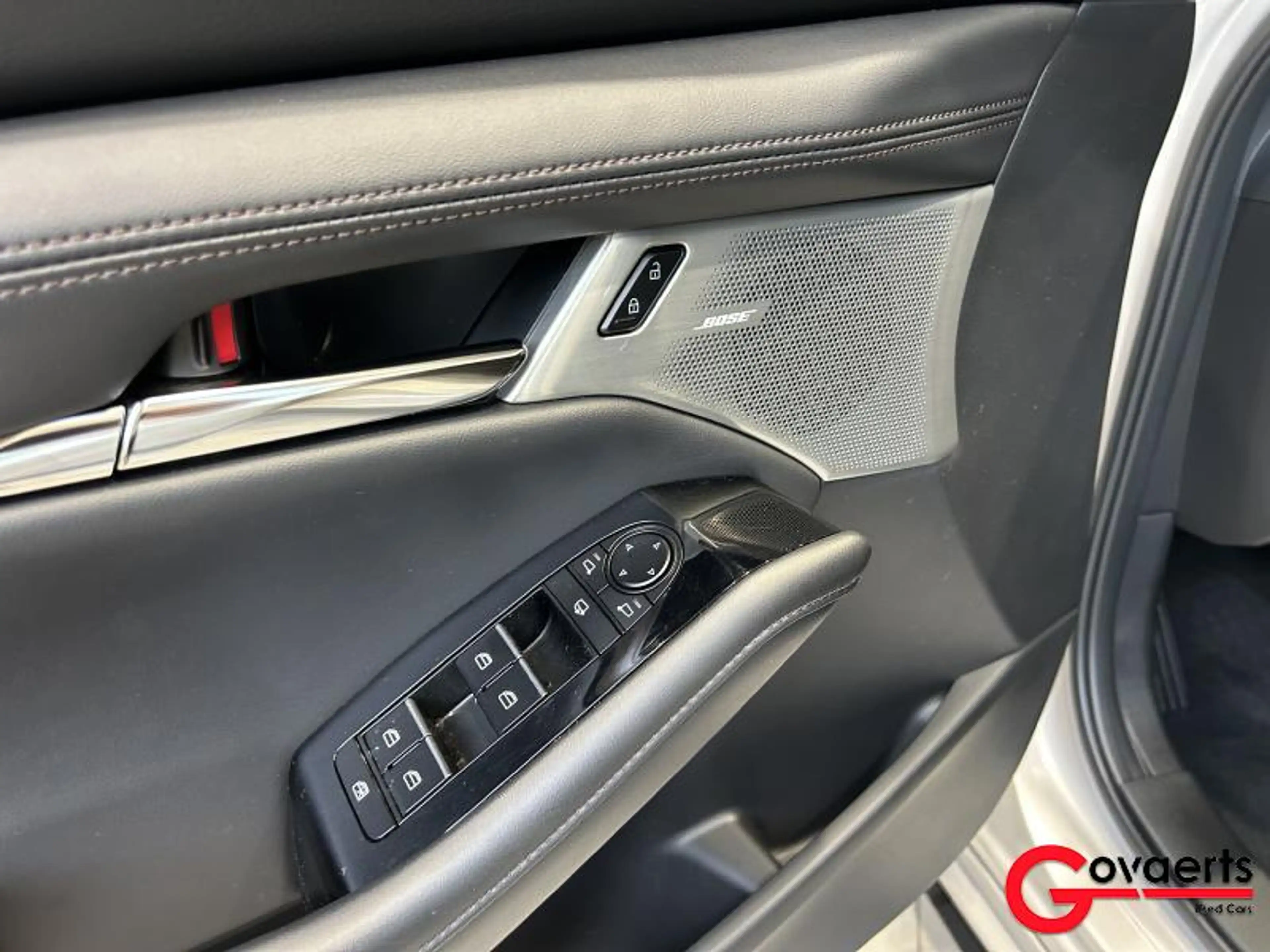 Mazda 3 e-Skyactiv G 140PK 6AT Takumi — photo 6