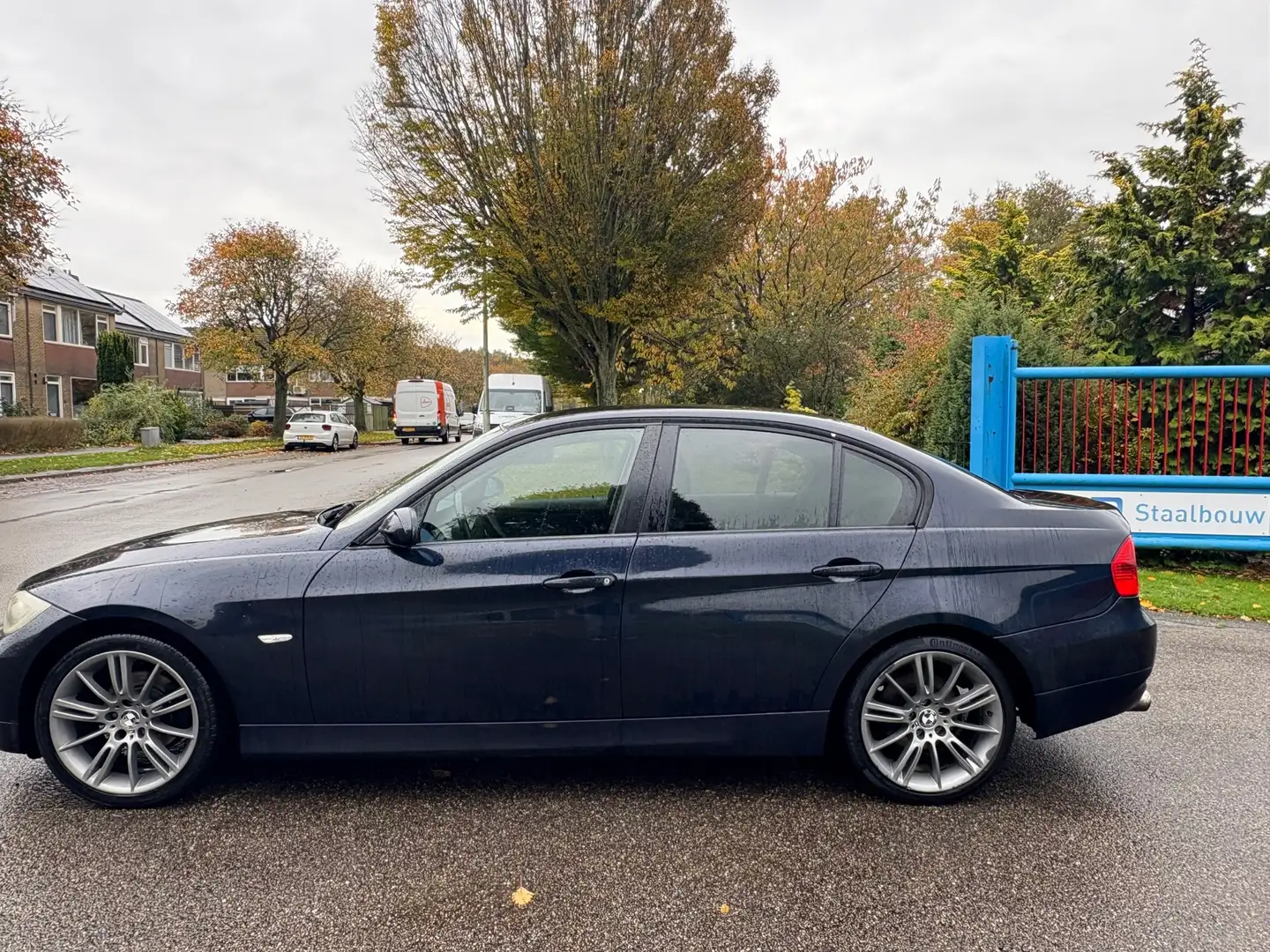 BMW 320 3-serie 320i Dynamic Executive Airco Blauw - 2