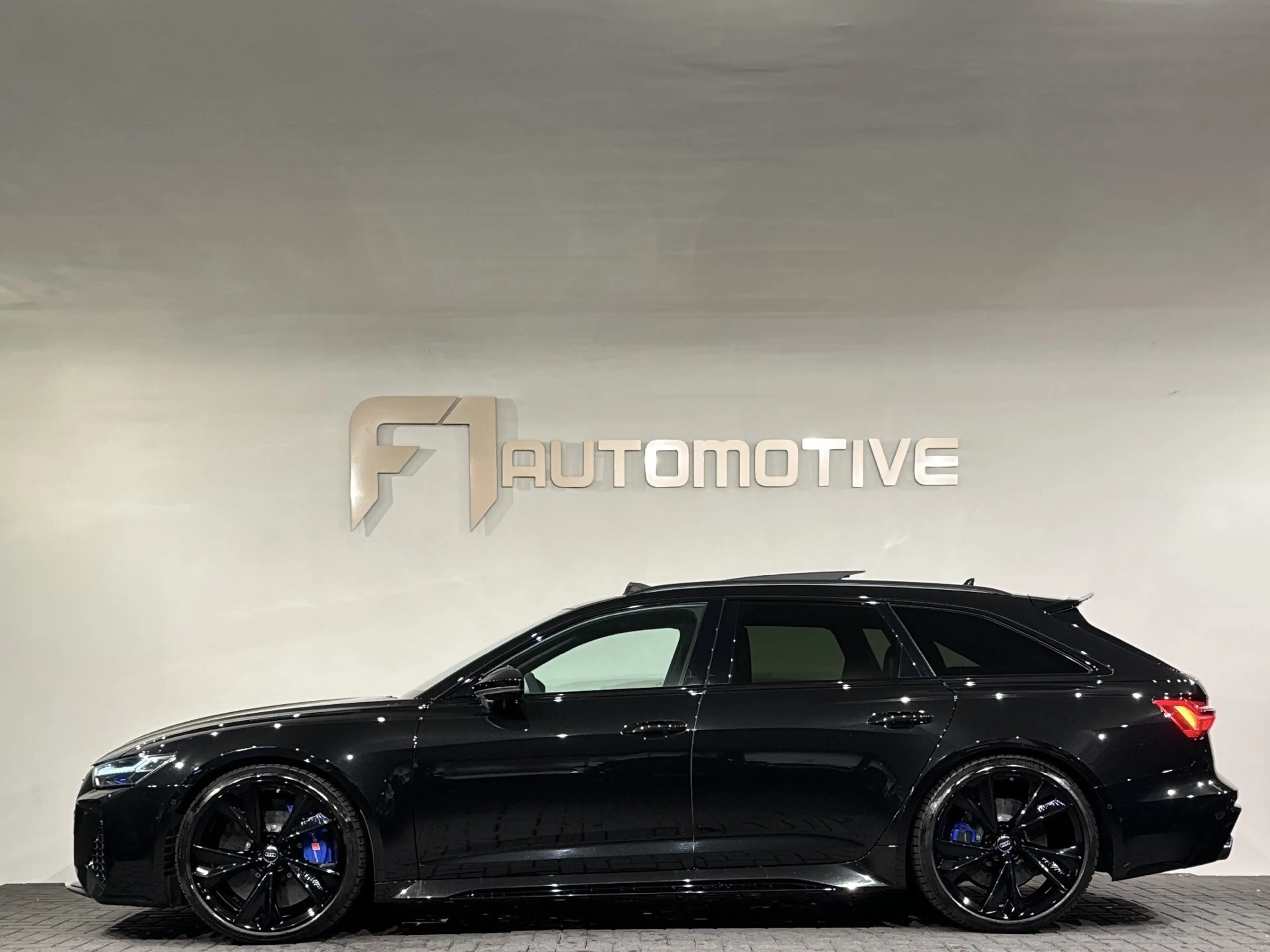 Audi RS6 Avant RS6 TFSI quattro — photo 7
