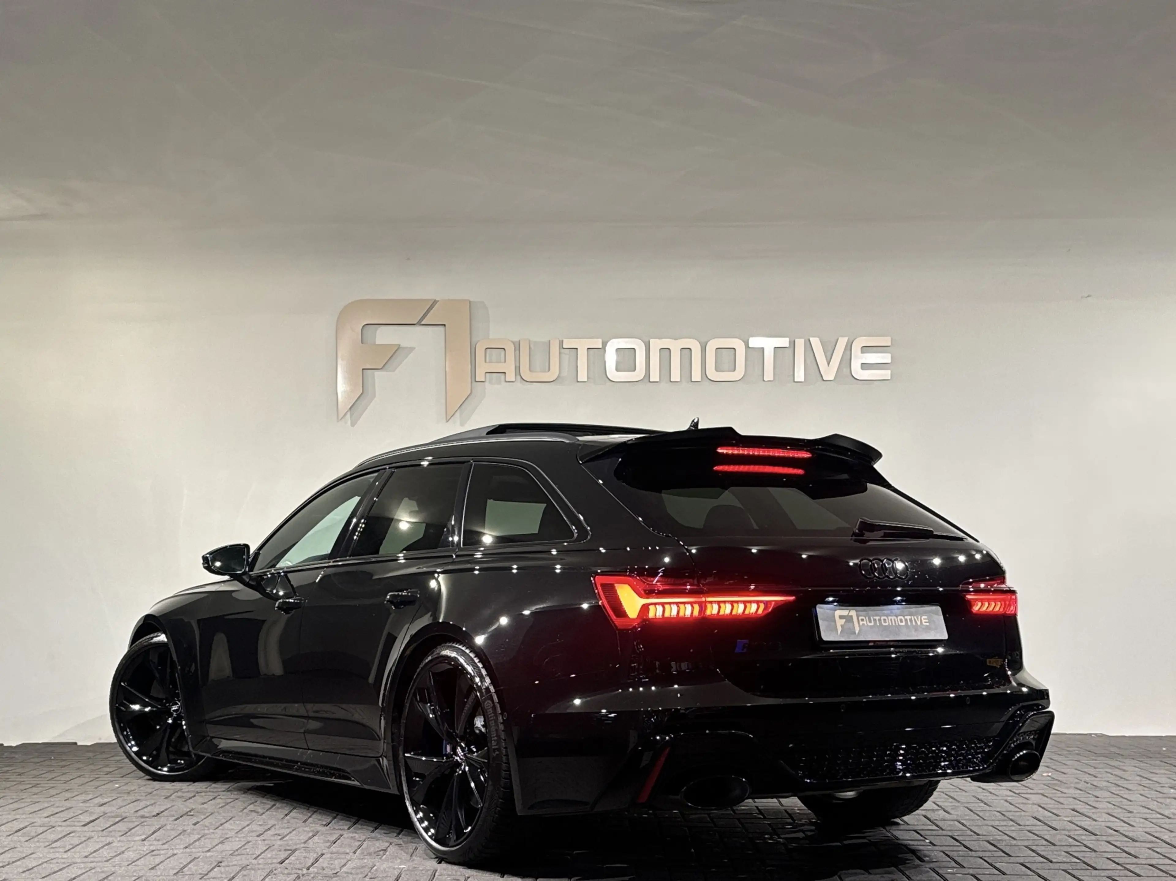 Audi RS6 Avant RS6 TFSI quattro — photo 6