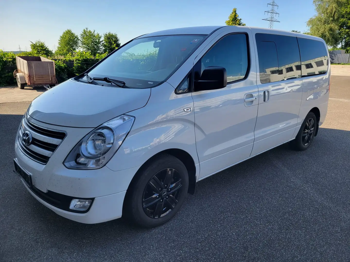 Hyundai H-1 2.5 CRDi Travel 19%MWST/KAMERA/TEMP/AHK/NAV Alb - 1