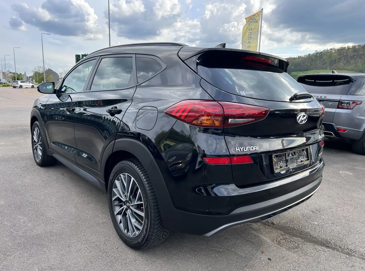 Hyundai TUCSON 1.6 CRDi 136CV Auto. N-Line Zwart - 2