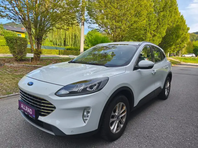 Ford Kuga main image