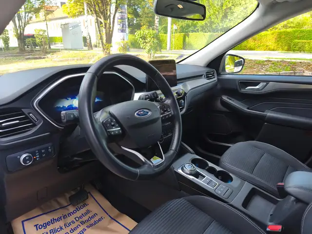Ford Kuga view 10