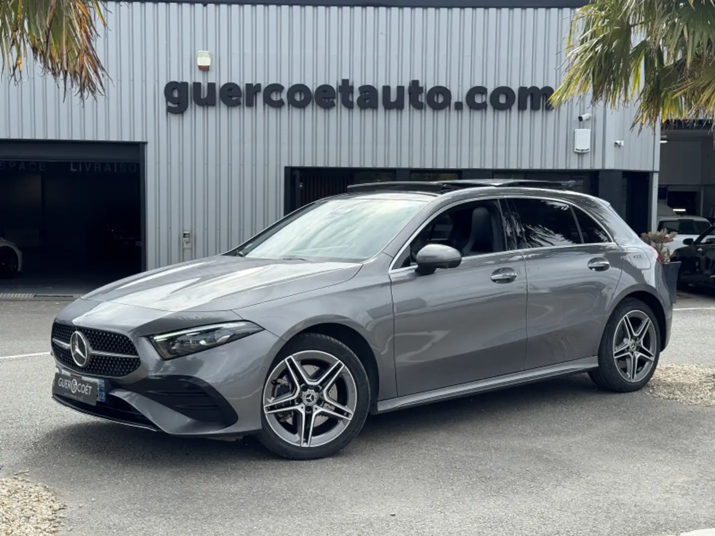 Mercedes-Benz A 250 250 E 163+109CH AMG LINE 8G-DCT Gris - 1
