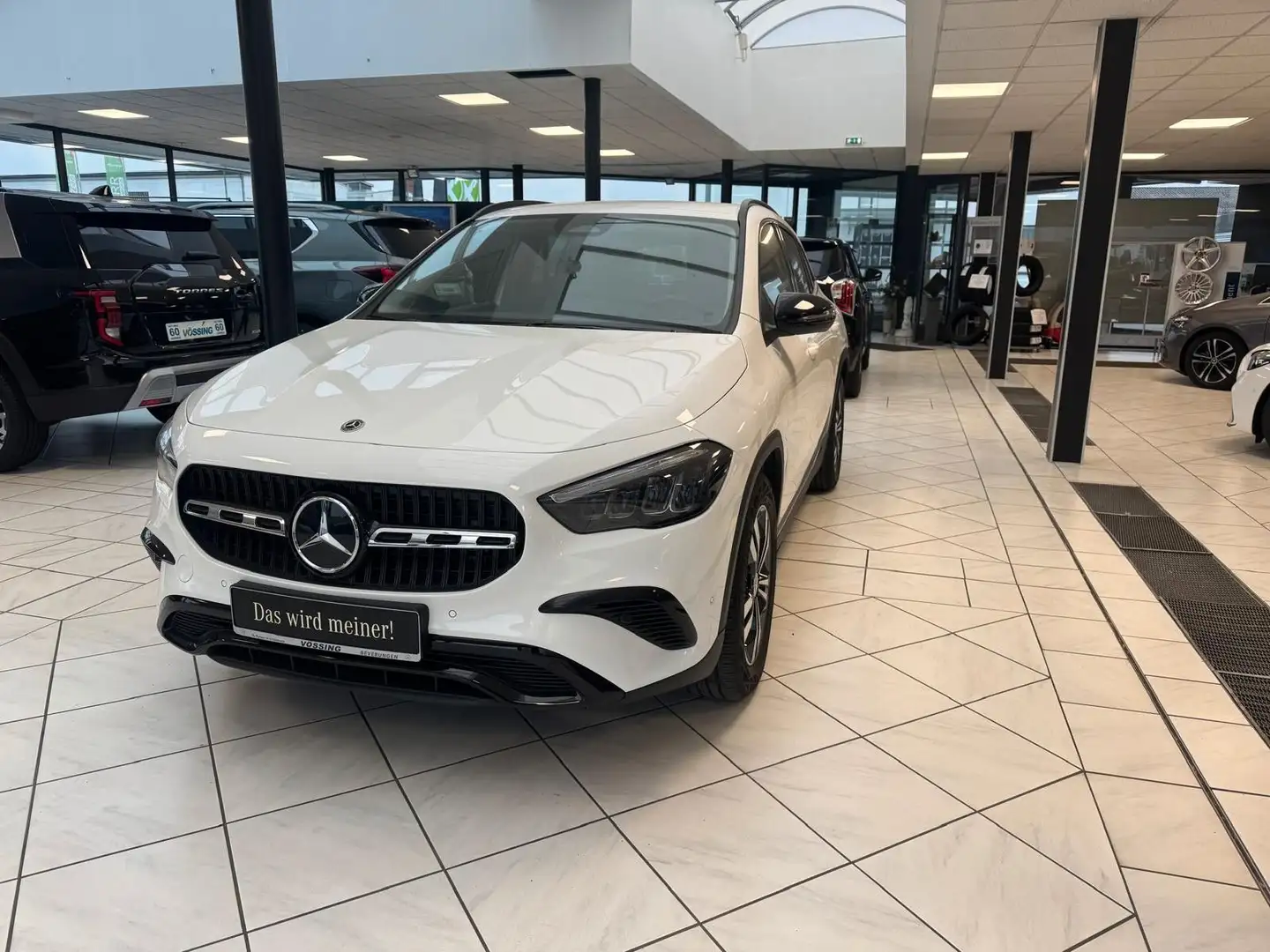 Mercedes-Benz GLA 200 d Progressive *AHK*Memory*Night Weiß - 1