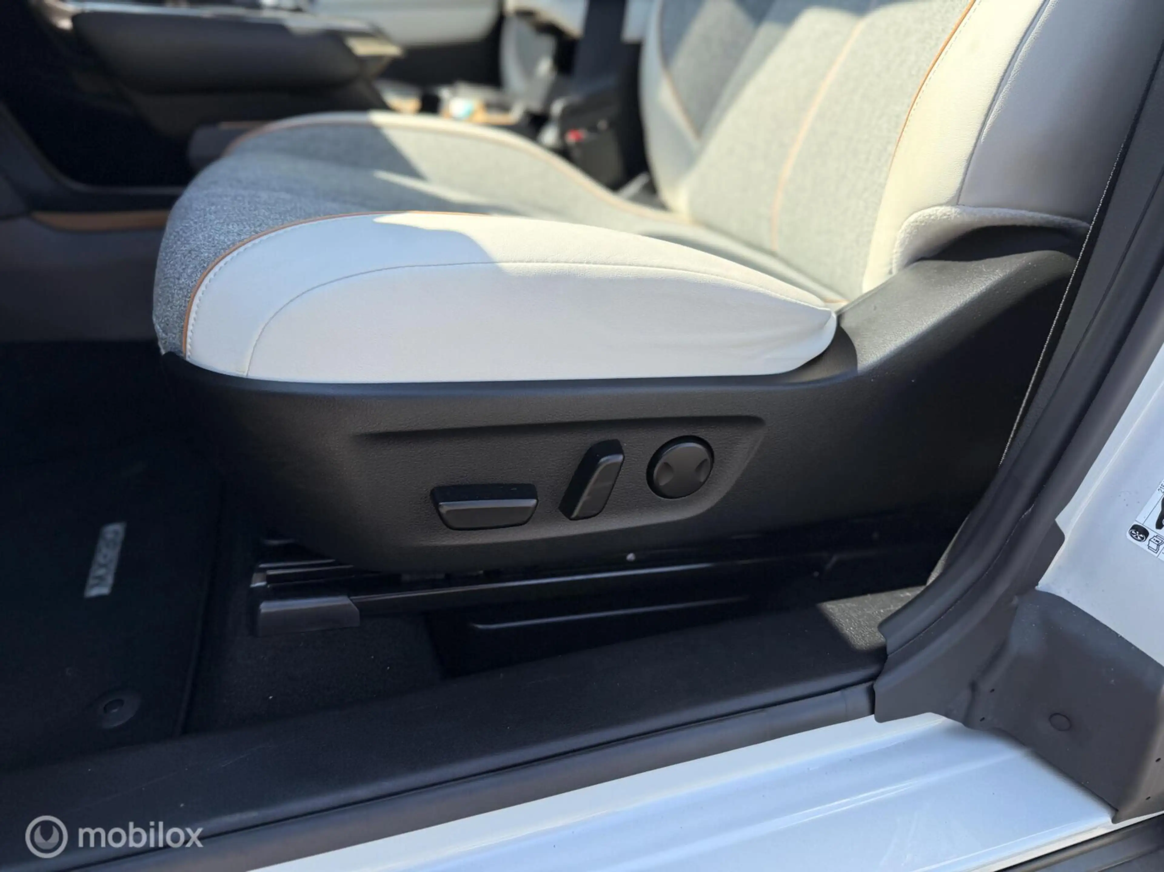 Mazda MX-30 e-SkyActiv 145 Comfort 36 kWh | 45.188 km | SOH 93 — photo 22
