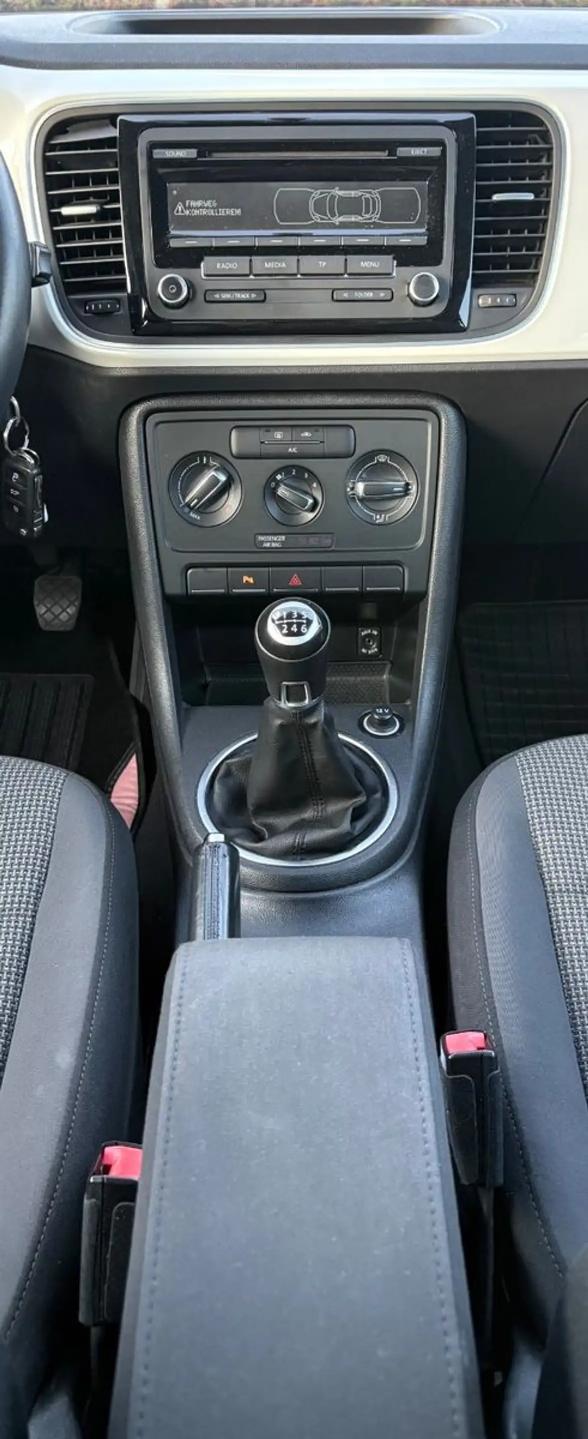 Volkswagen Beetle Lim. Design Sport /PDC/NEUTÜV/TEMPOMAT — photo 12
