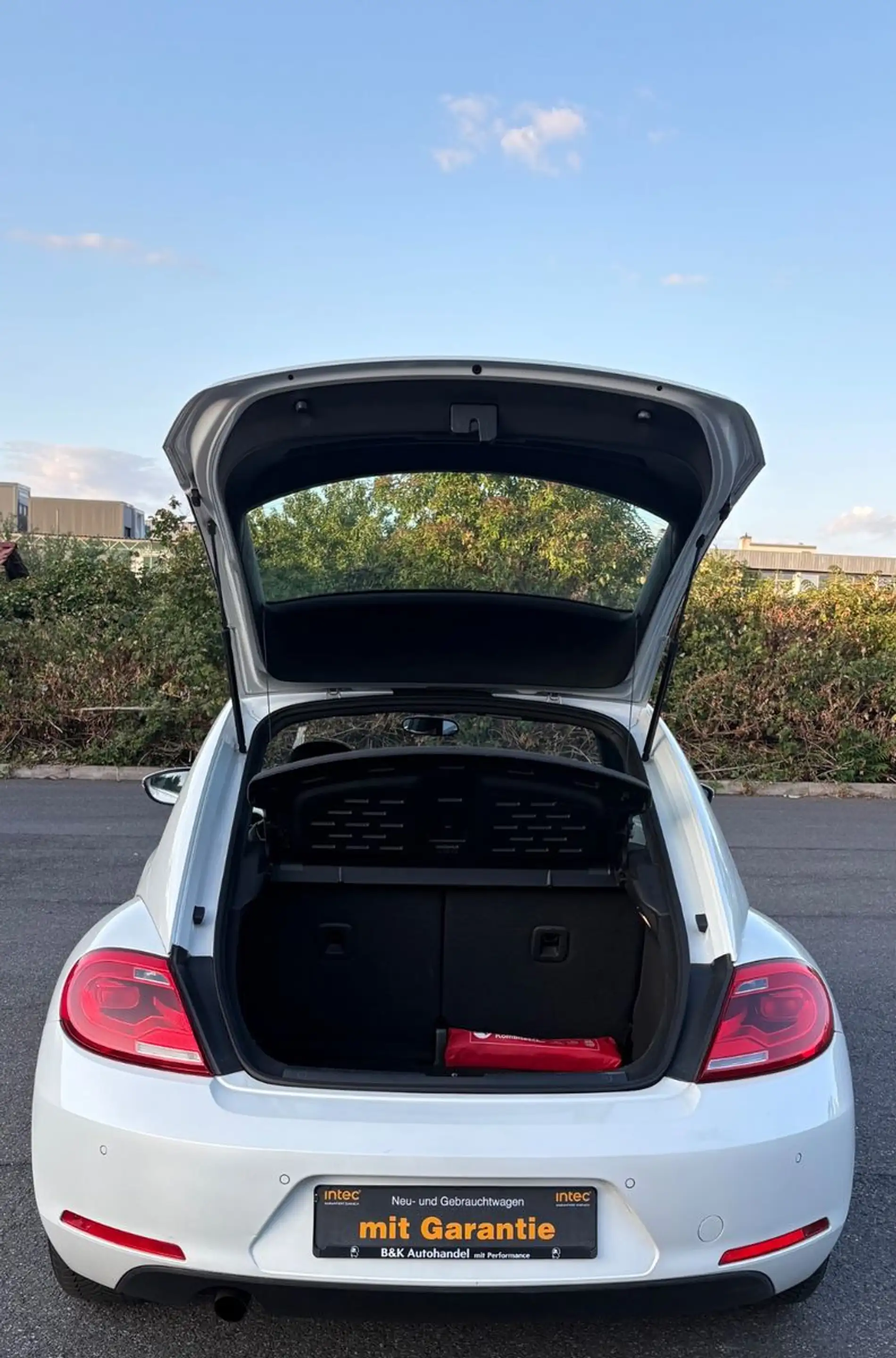 Volkswagen Beetle Lim. Design Sport /PDC/NEUTÜV/TEMPOMAT — photo 8