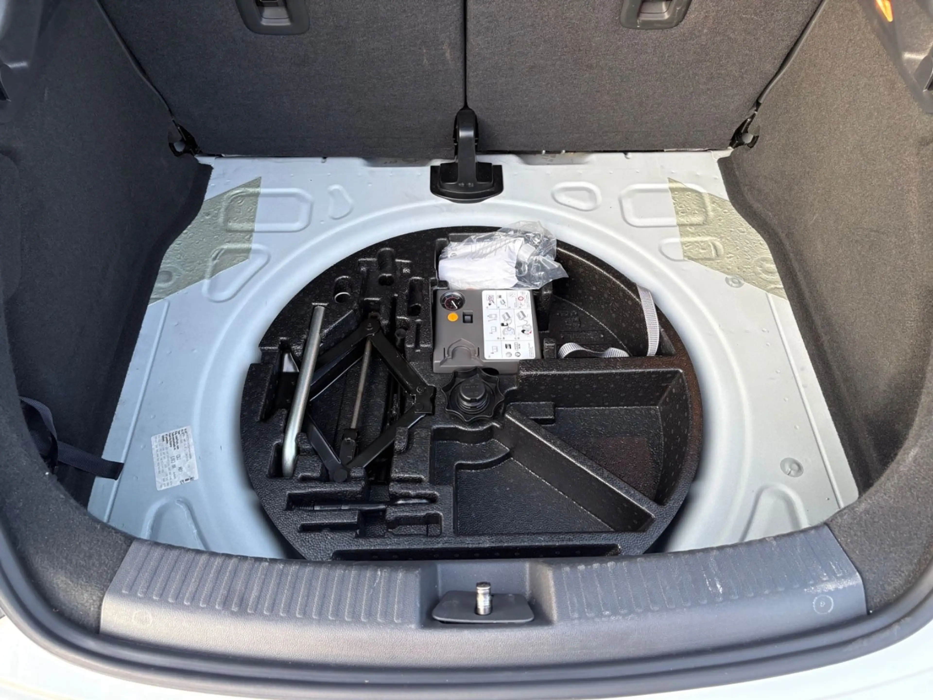 Volkswagen Beetle Lim. Design Sport /PDC/NEUTÜV/TEMPOMAT — photo 10