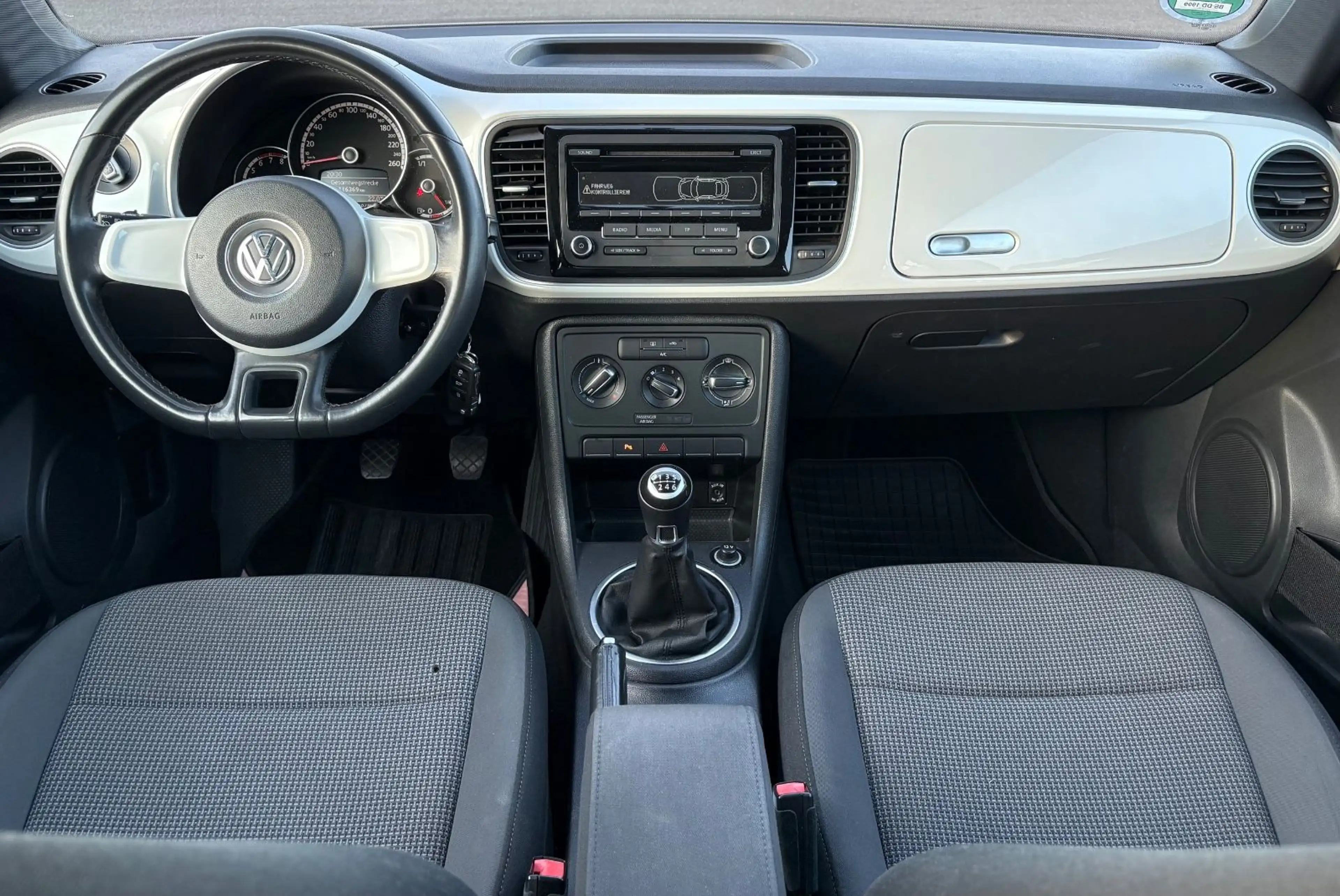 Volkswagen Beetle Lim. Design Sport /PDC/NEUTÜV/TEMPOMAT — photo 13