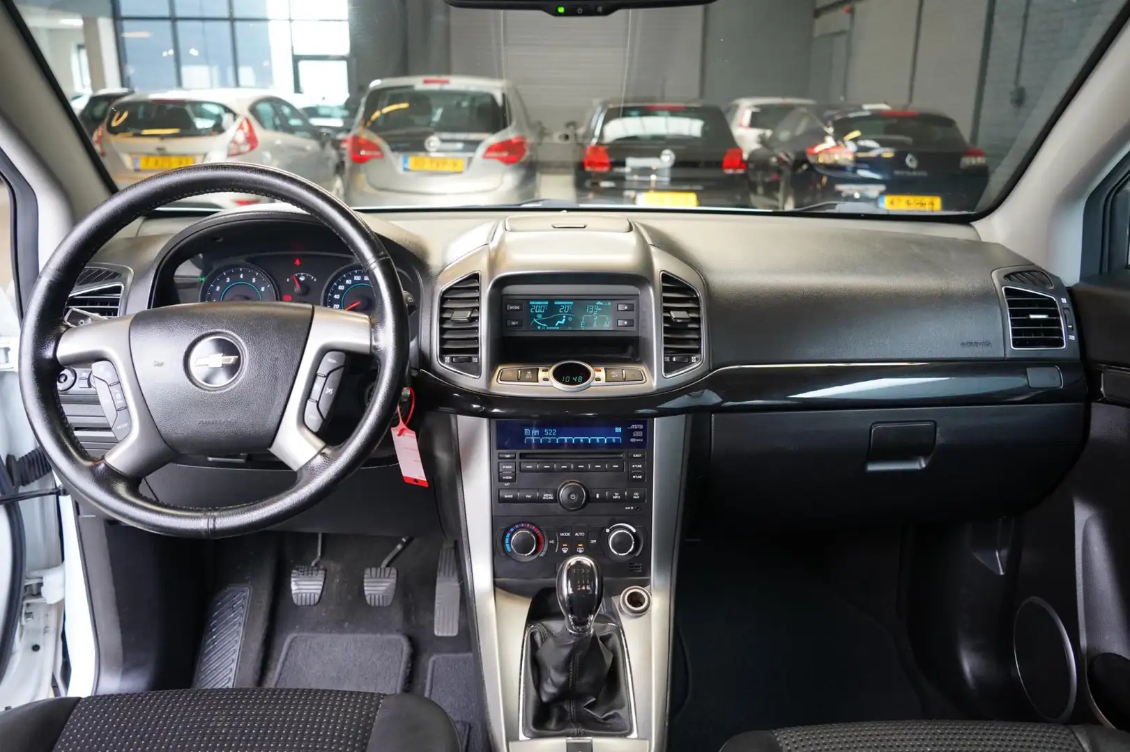 Chevrolet Captiva 2.4i LT 2WD | CRUISE | AIRCO | TREKHAAK | ELEK.RAM Wit - 2