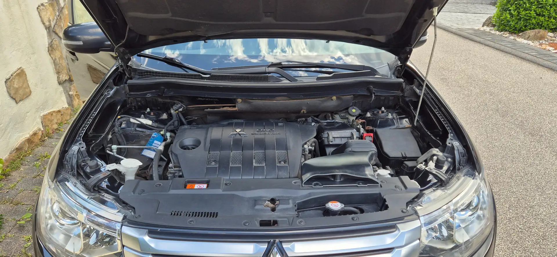 Mitsubishi Outlander Outlander 2.2 DI-D 4WD Aut. Diamant Edition Noir - 1