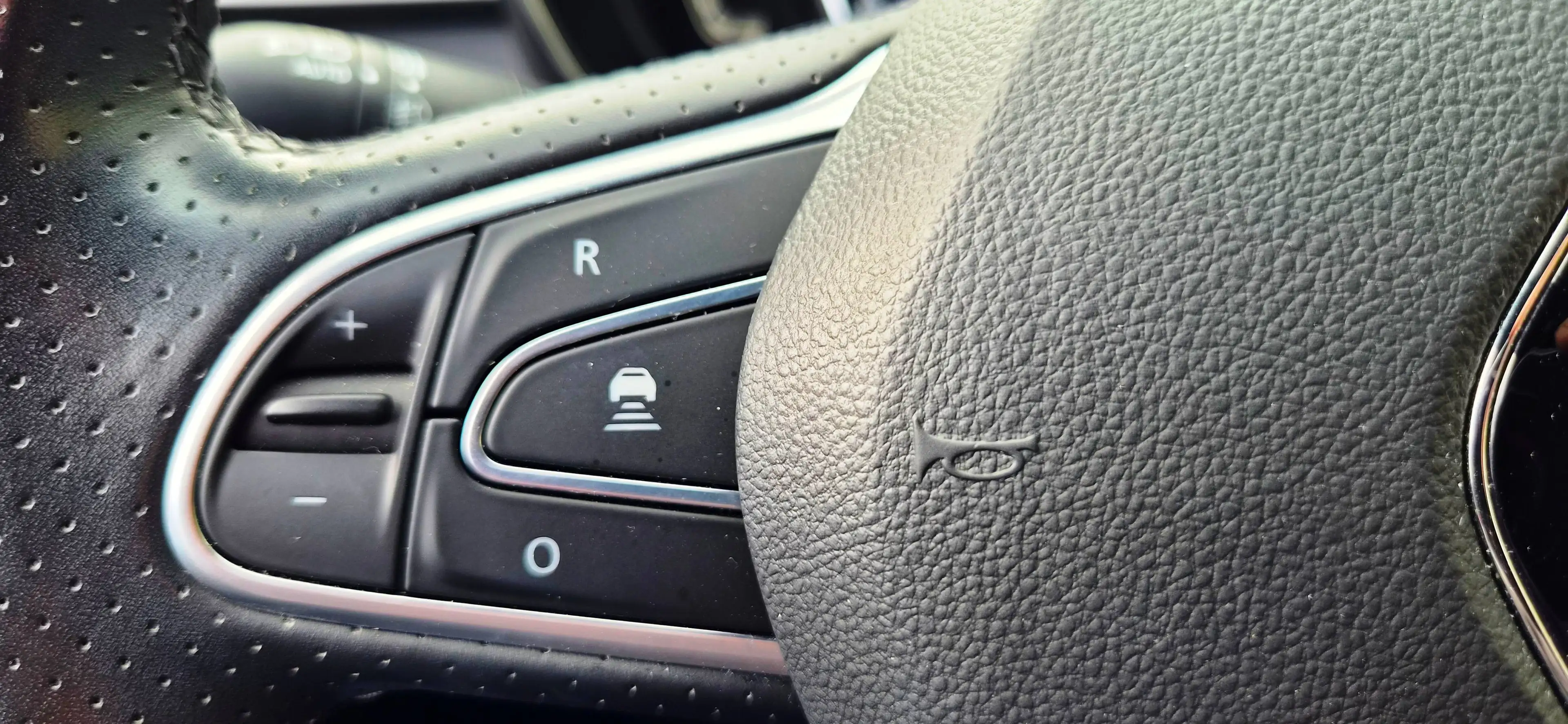 Renault Kadjar Black Edition/Finanzierung ab6,99 %/1Hand/29000km/Finanzierung ab 6,99% — photo 25