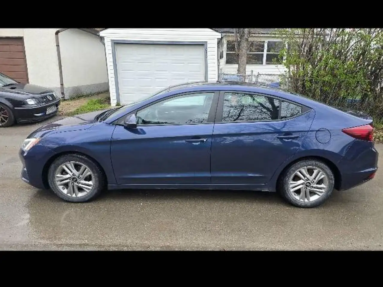 Hyundai ELANTRA снимка Hyundai ELANTRA
