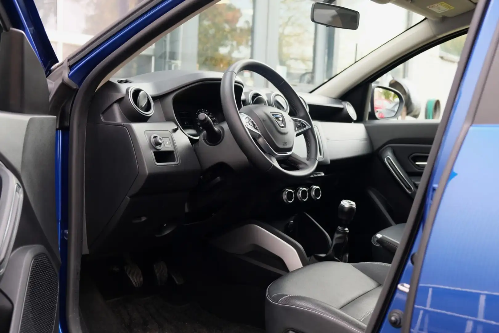 Dacia Duster 1.3 TCe Prestige *LEDEREN BEKLEDING* Navigatie/Ach Blauw - 2