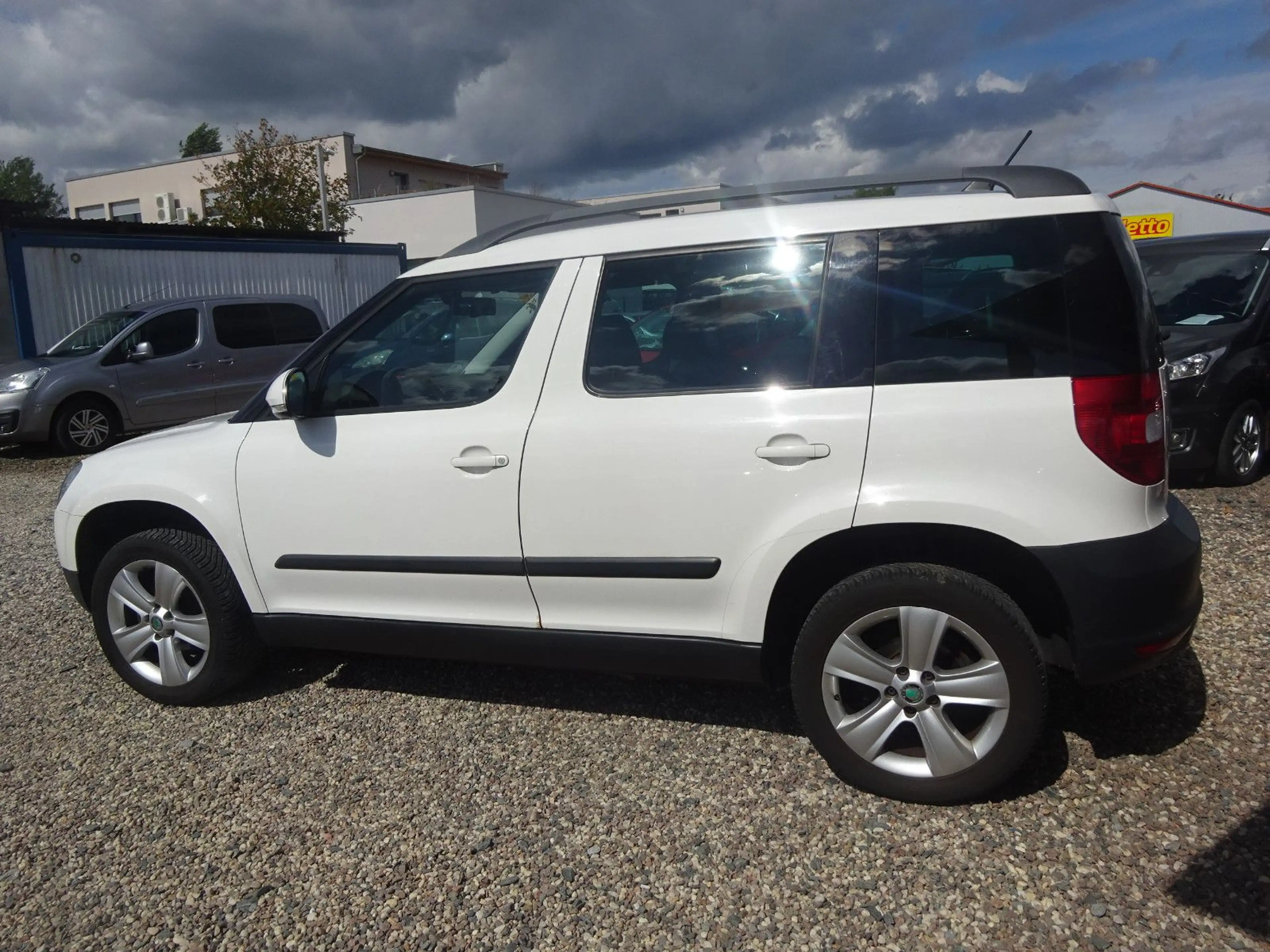 Skoda Yeti 1.2 TSI DSG Elegance — photo 6