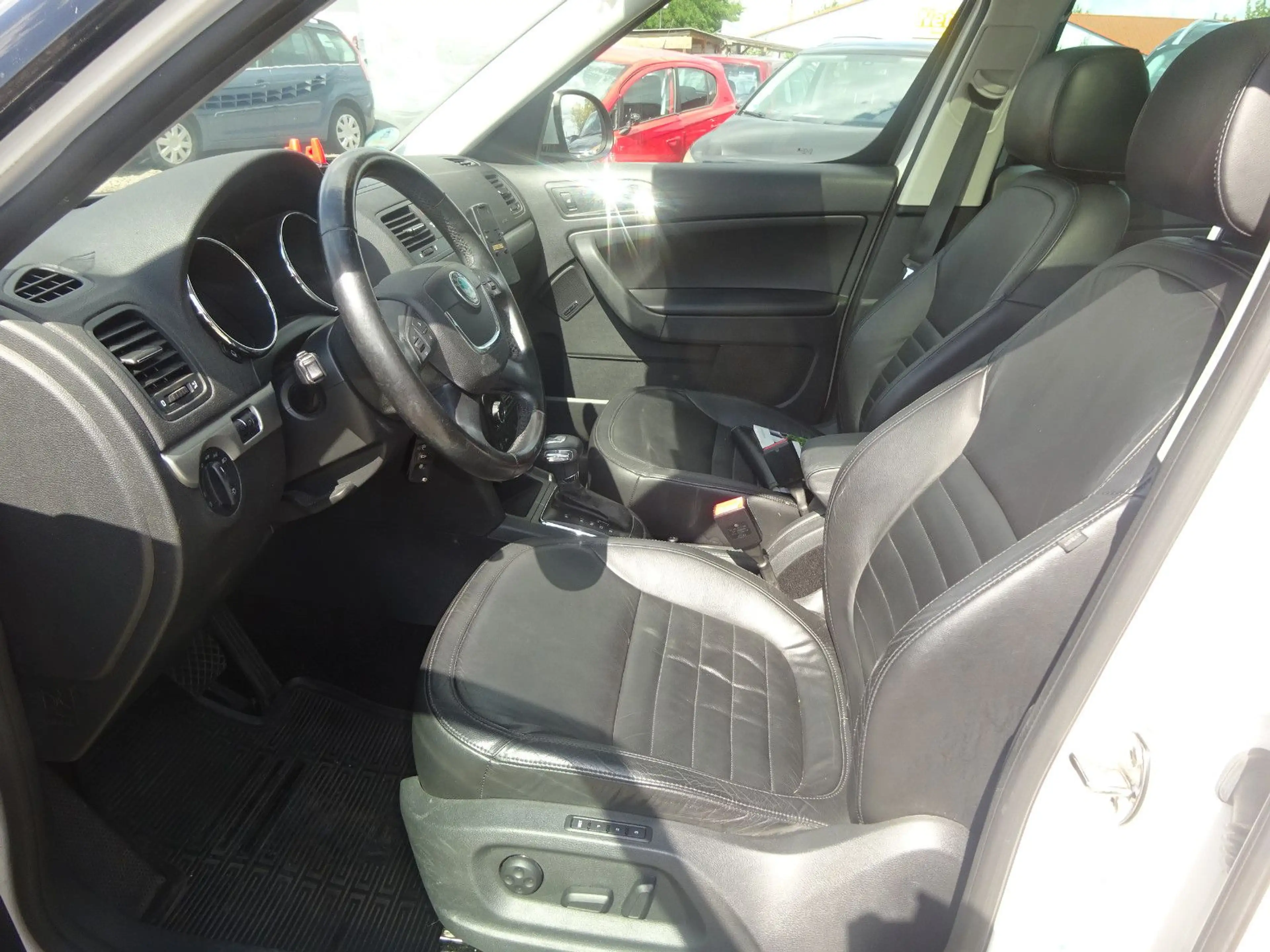 Skoda Yeti 1.2 TSI DSG Elegance — photo 7
