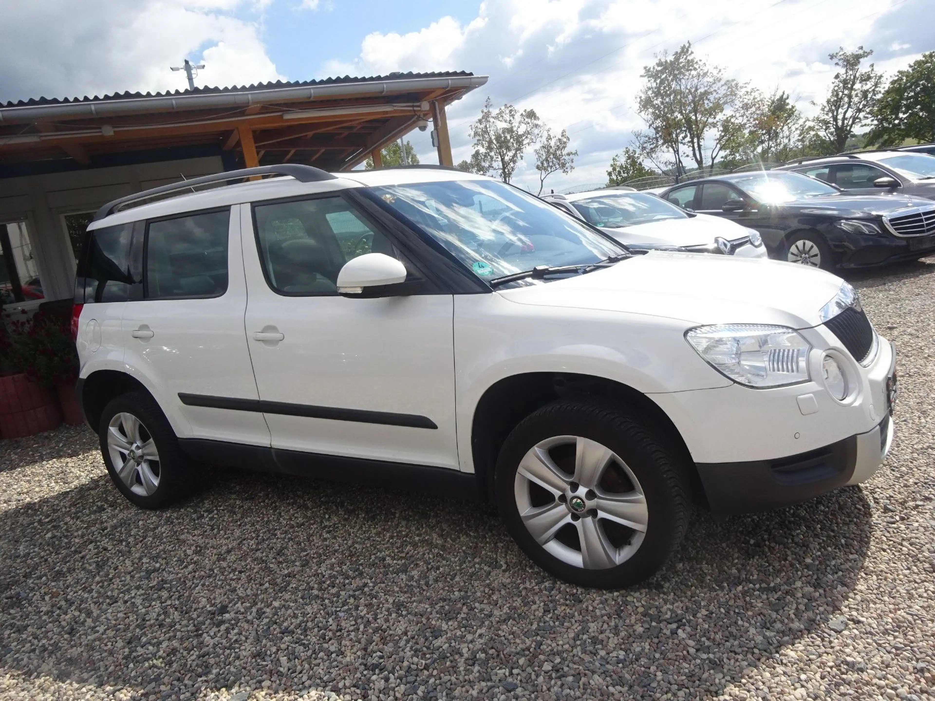 Skoda Yeti 1.2 TSI DSG Elegance — photo 3