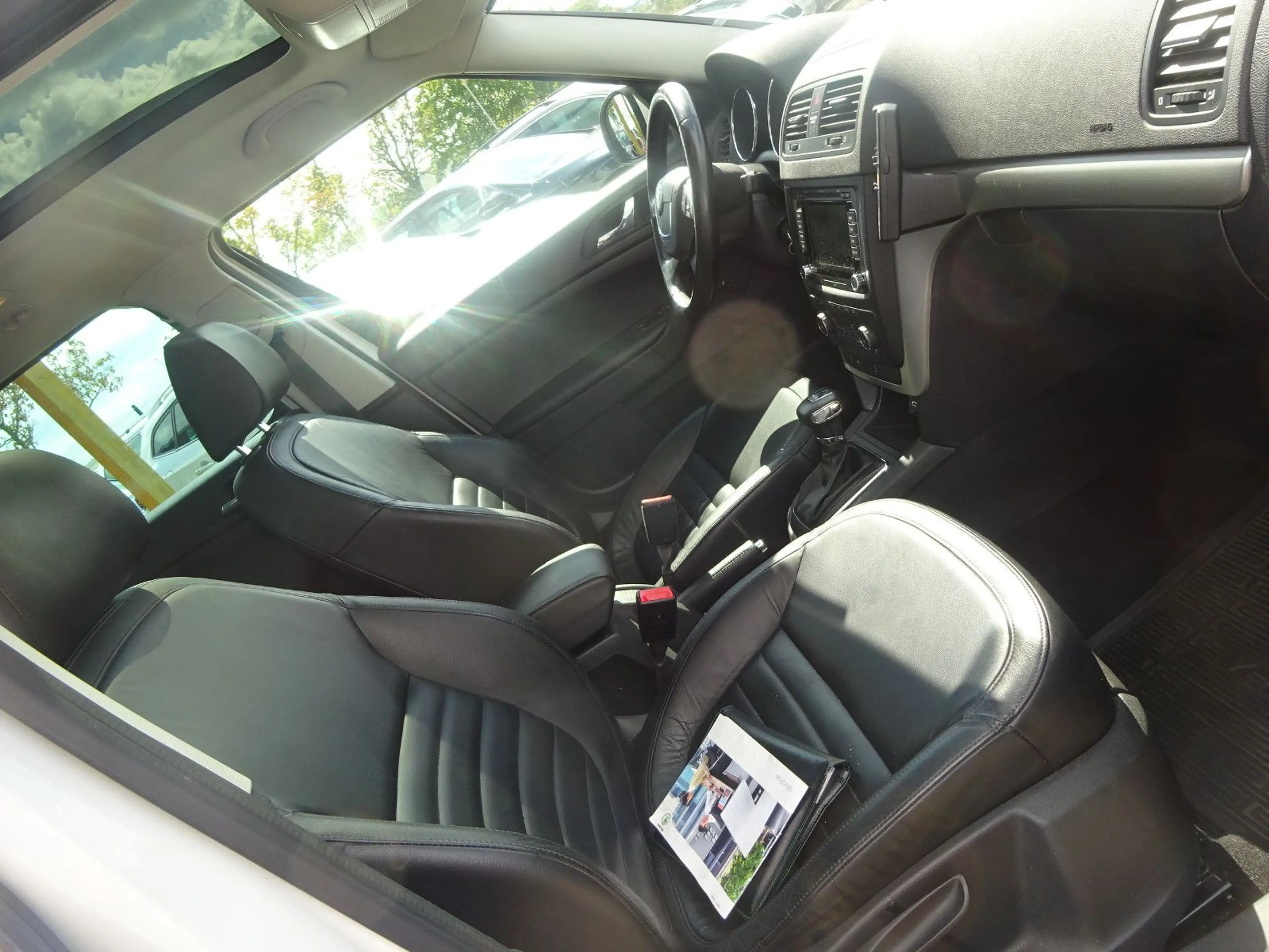 Skoda Yeti 1.2 TSI DSG Elegance — photo 13
