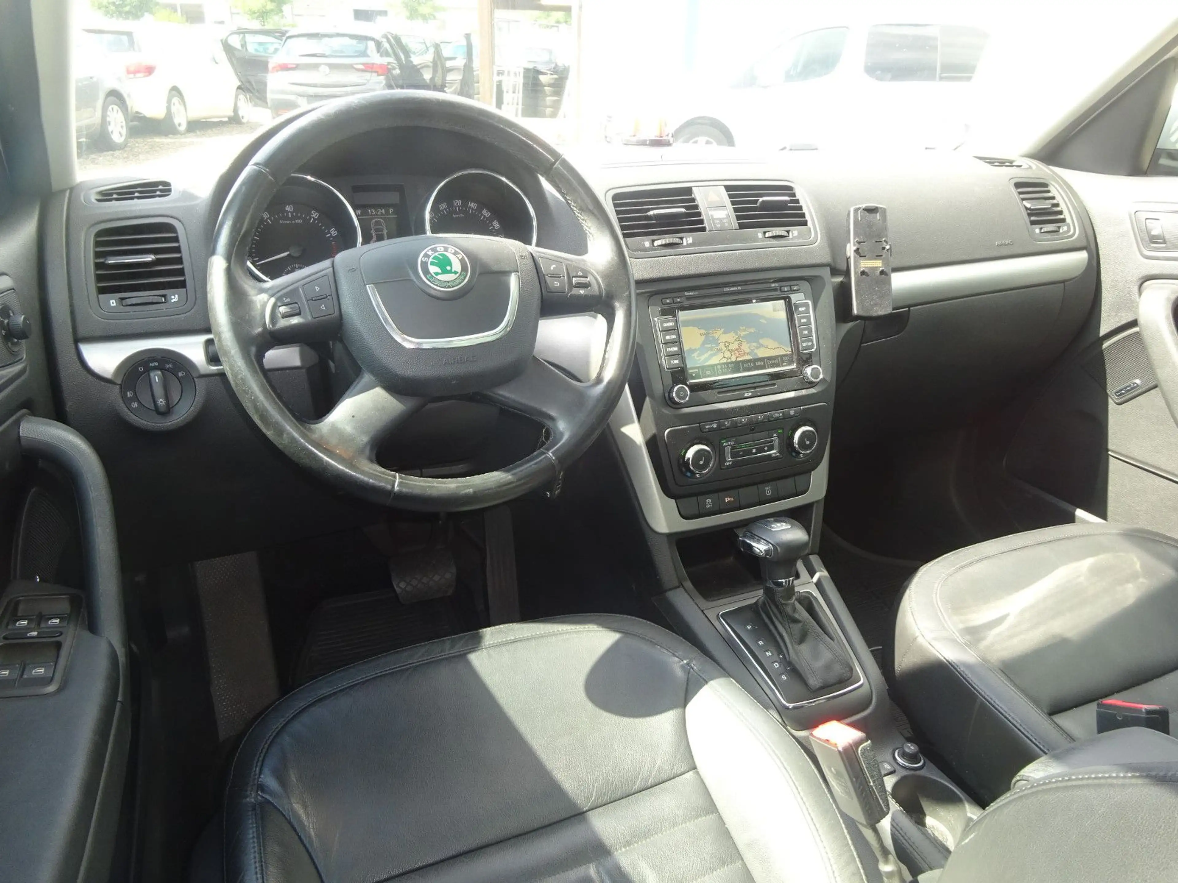 Skoda Yeti 1.2 TSI DSG Elegance — photo 11