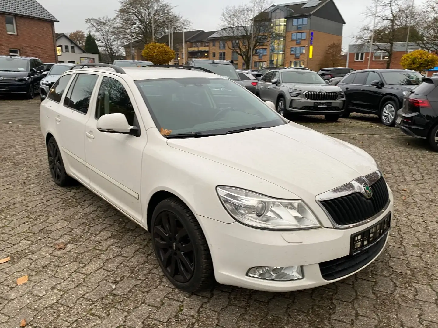Skoda Octavia Combi 2,0 TDI Style Blanc - 1