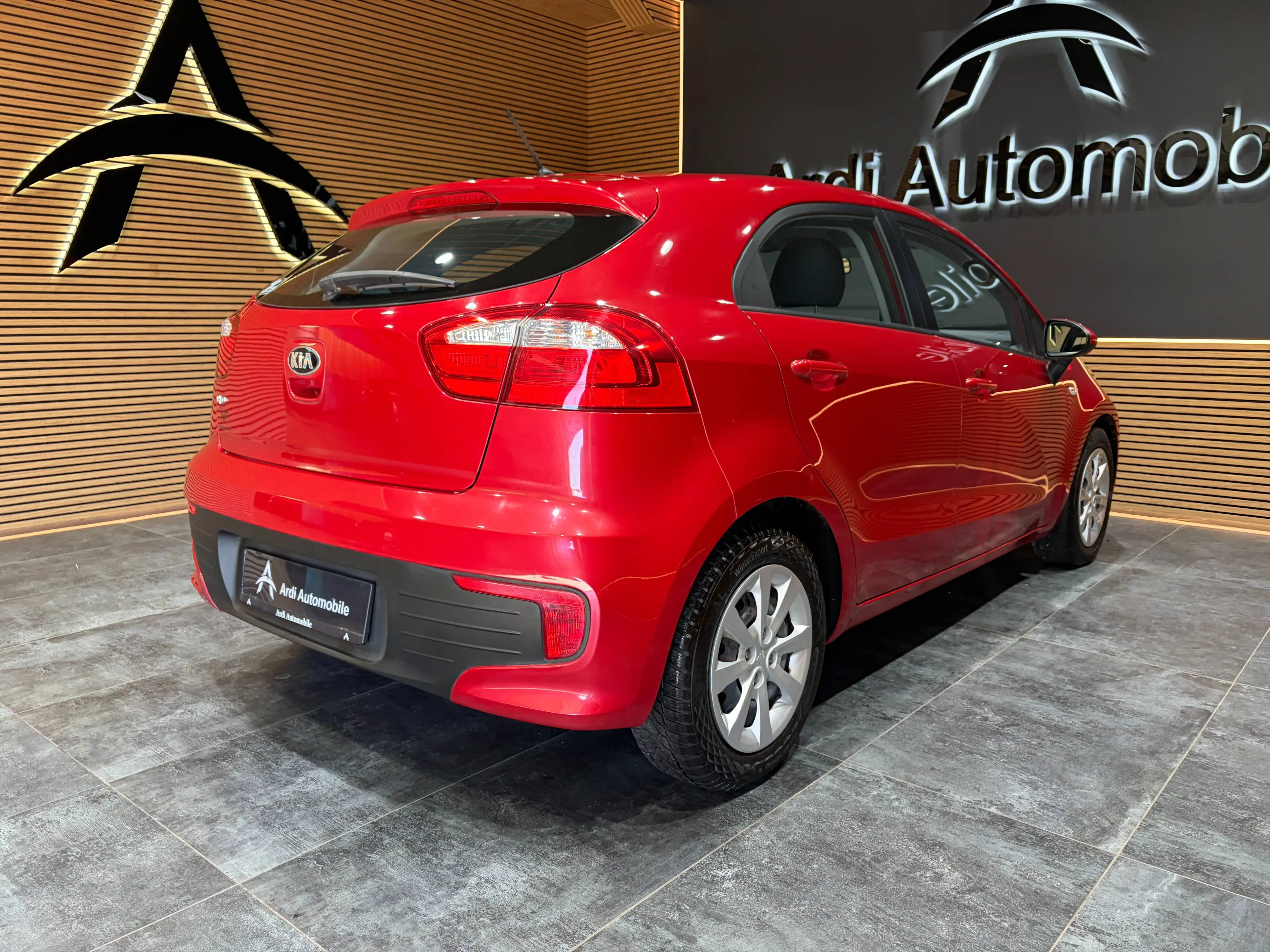 Kia Rio 1.2i *BLUETOOTH*AIRCO*1ER PROPRIETAIRE*GARANTIE* — photo 4