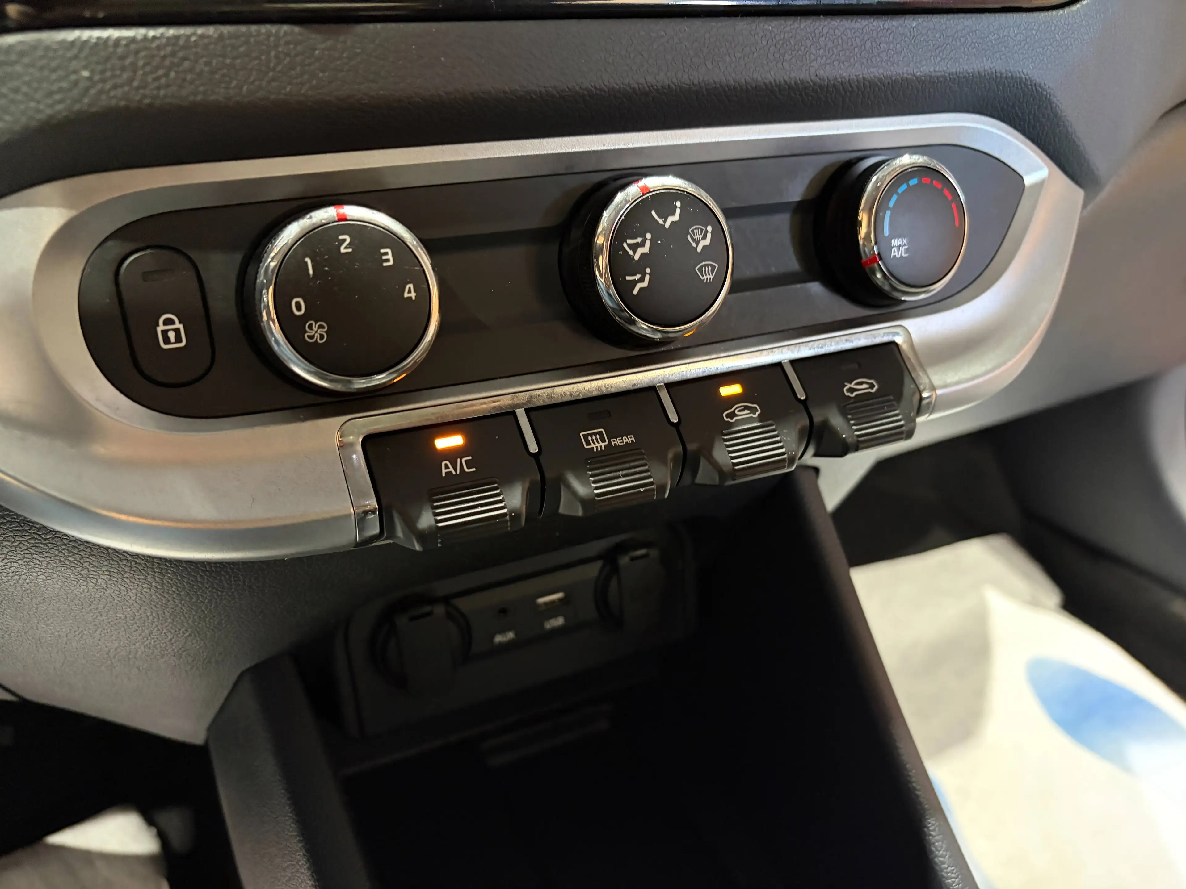 Kia Rio 1.2i *BLUETOOTH*AIRCO*1ER PROPRIETAIRE*GARANTIE* — photo 10