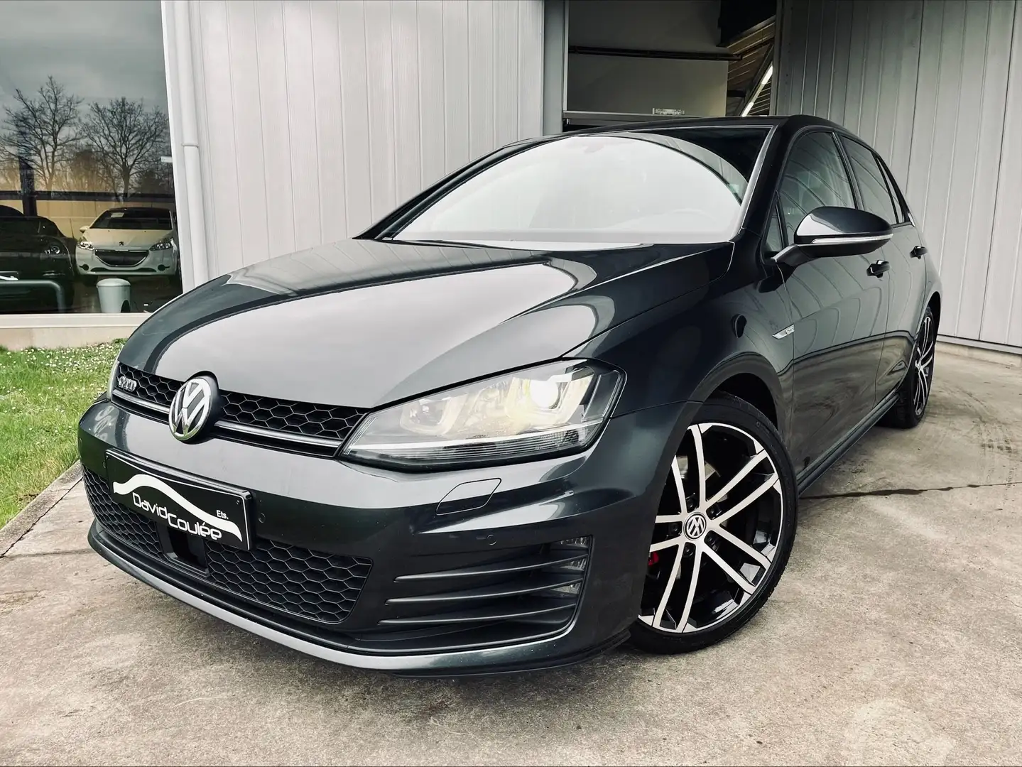 Volkswagen Golf GTD 2.0 CR TDi DSG, 1ere main, Historique entretien VW Grau - 1