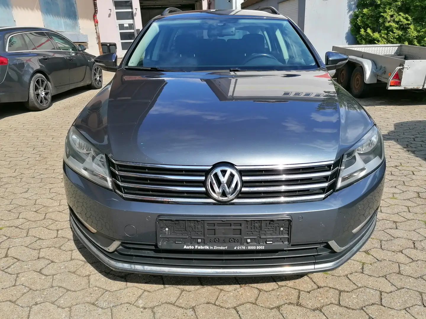 Volkswagen Passat Variant 2.0 TDI DSG / Euro 5/ TÜV 12-2026 / 1-Hand Grau - 1