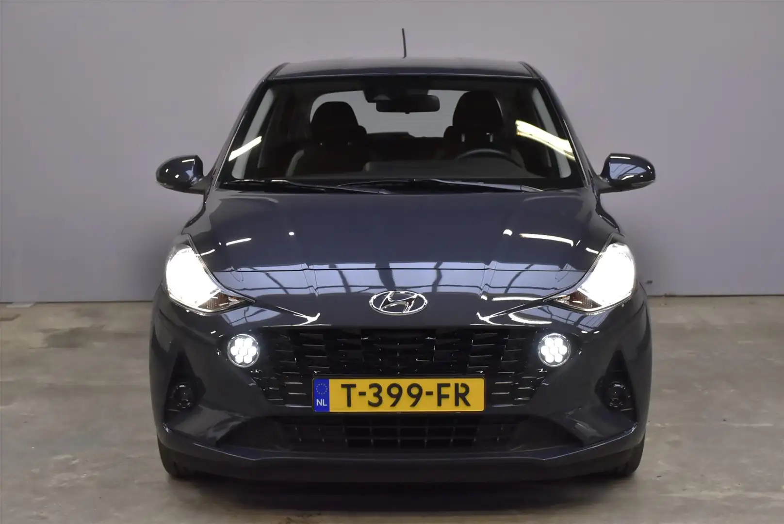 Hyundai i10 1.0i 67pk Comfort | Apple Carplay | Android Auto | Gris - 2