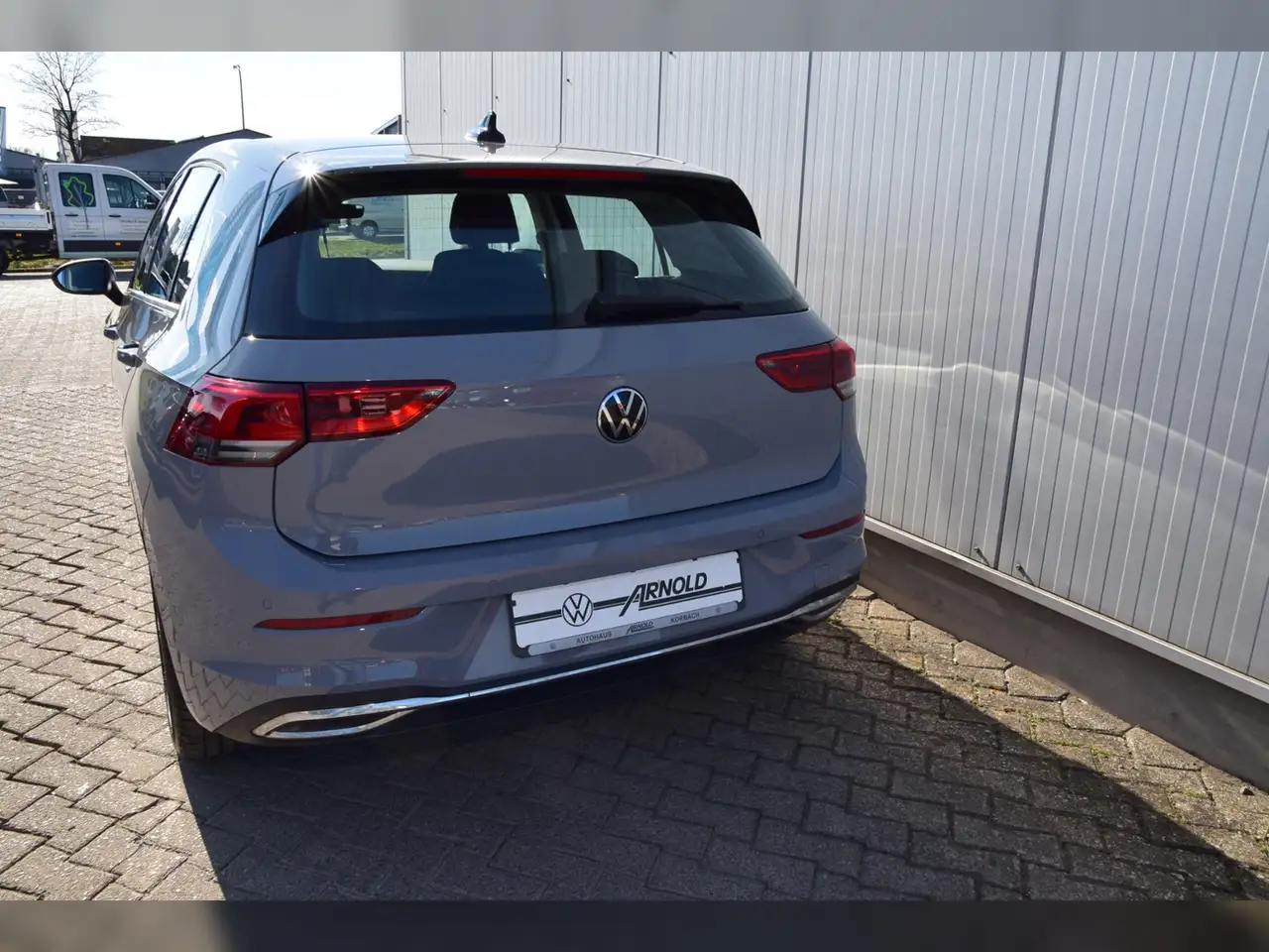 Volkswagen Golf VIII TSI Style AHK - LED - Navi - RearView 4